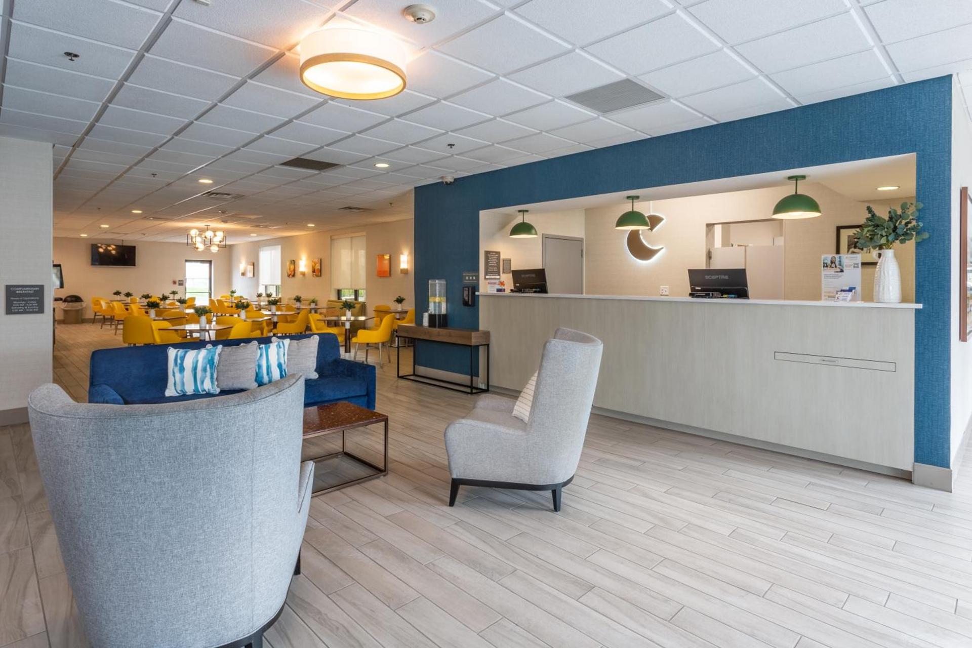 Comfort Inn & Suites Buffalo Airport photo 14