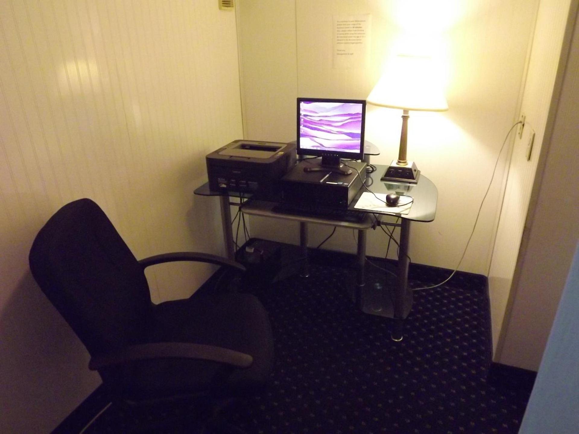 Best Western Greensboro Coliseum Inn photo 38