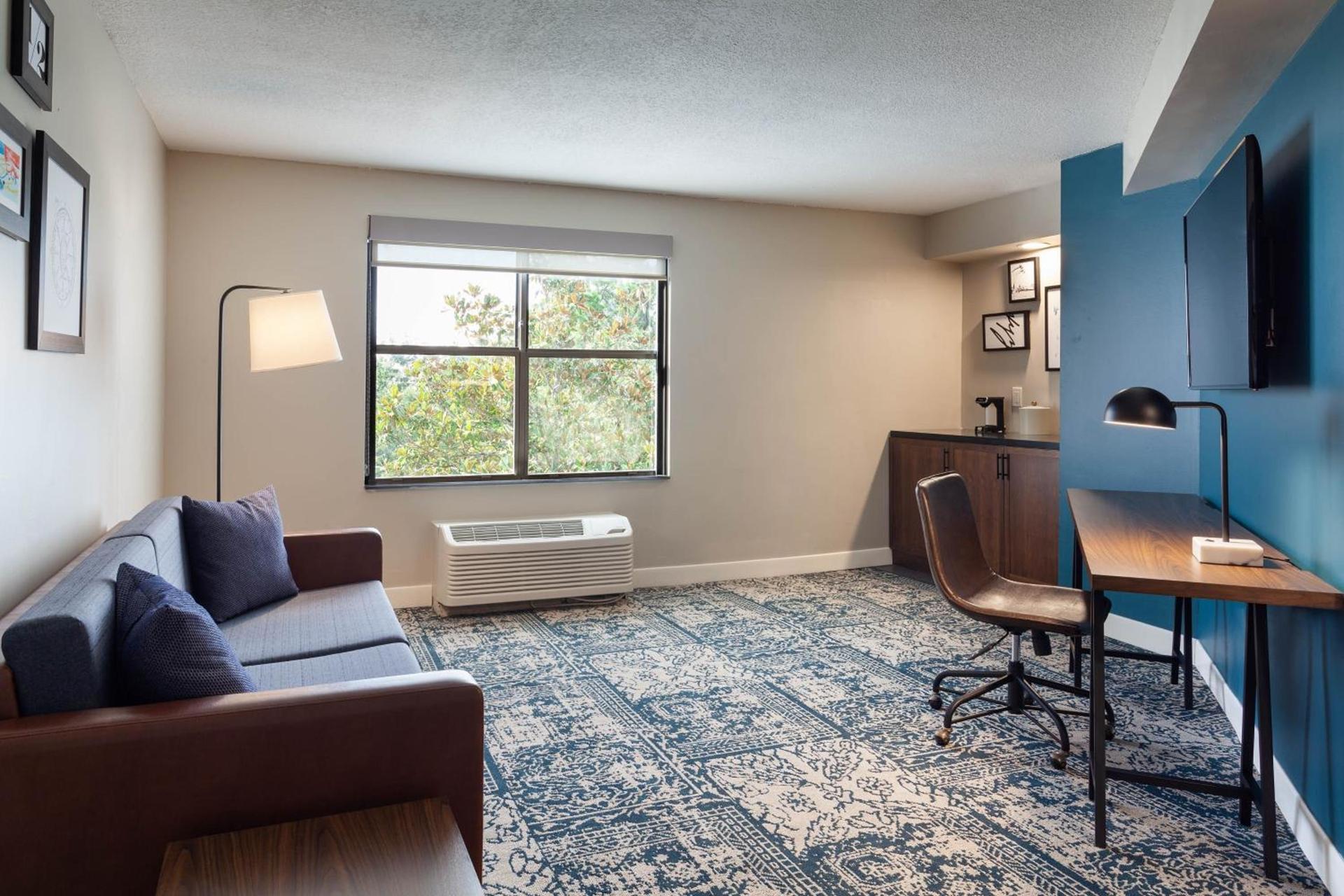 Four Points by Sheraton Orlando Convention Center photo 12
