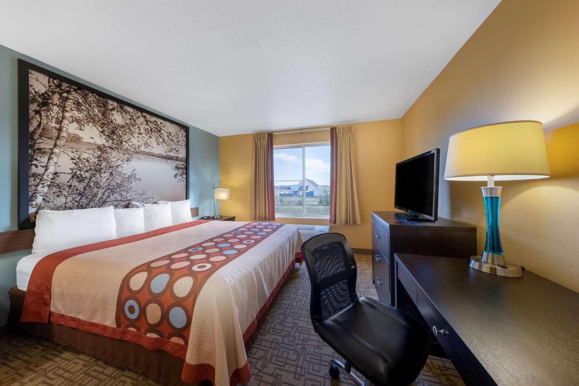 Super 8 by Wyndham Jackson MN photo 11