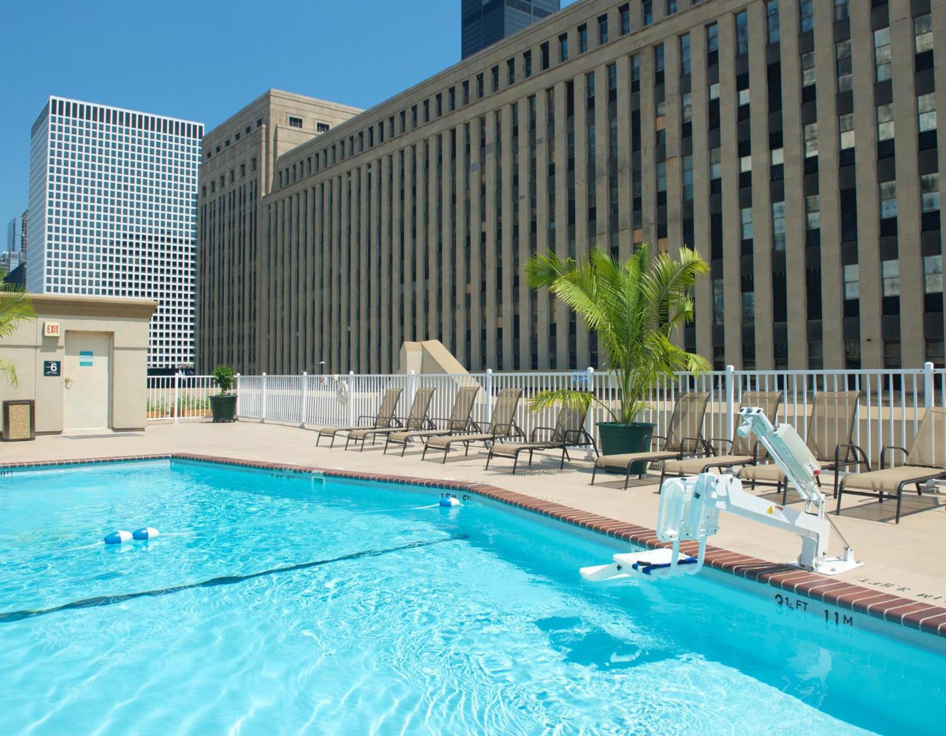 Holiday Inn & Suites Chicago-Downtown by IHG photo 41