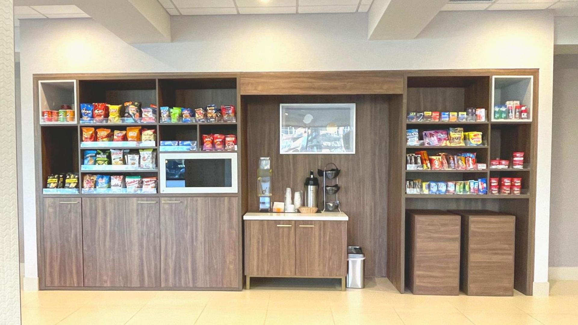 Holiday Inn & Suites Chicago-Downtown by IHG photo 34
