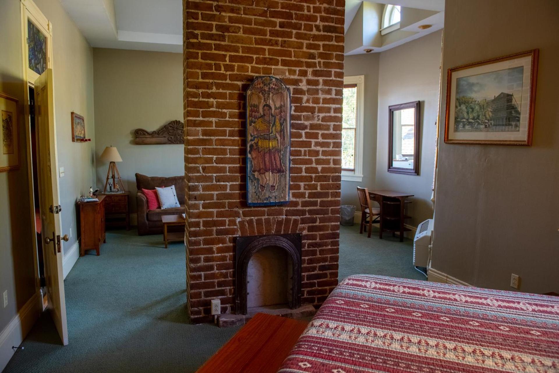 The Lookout Inn photo 13