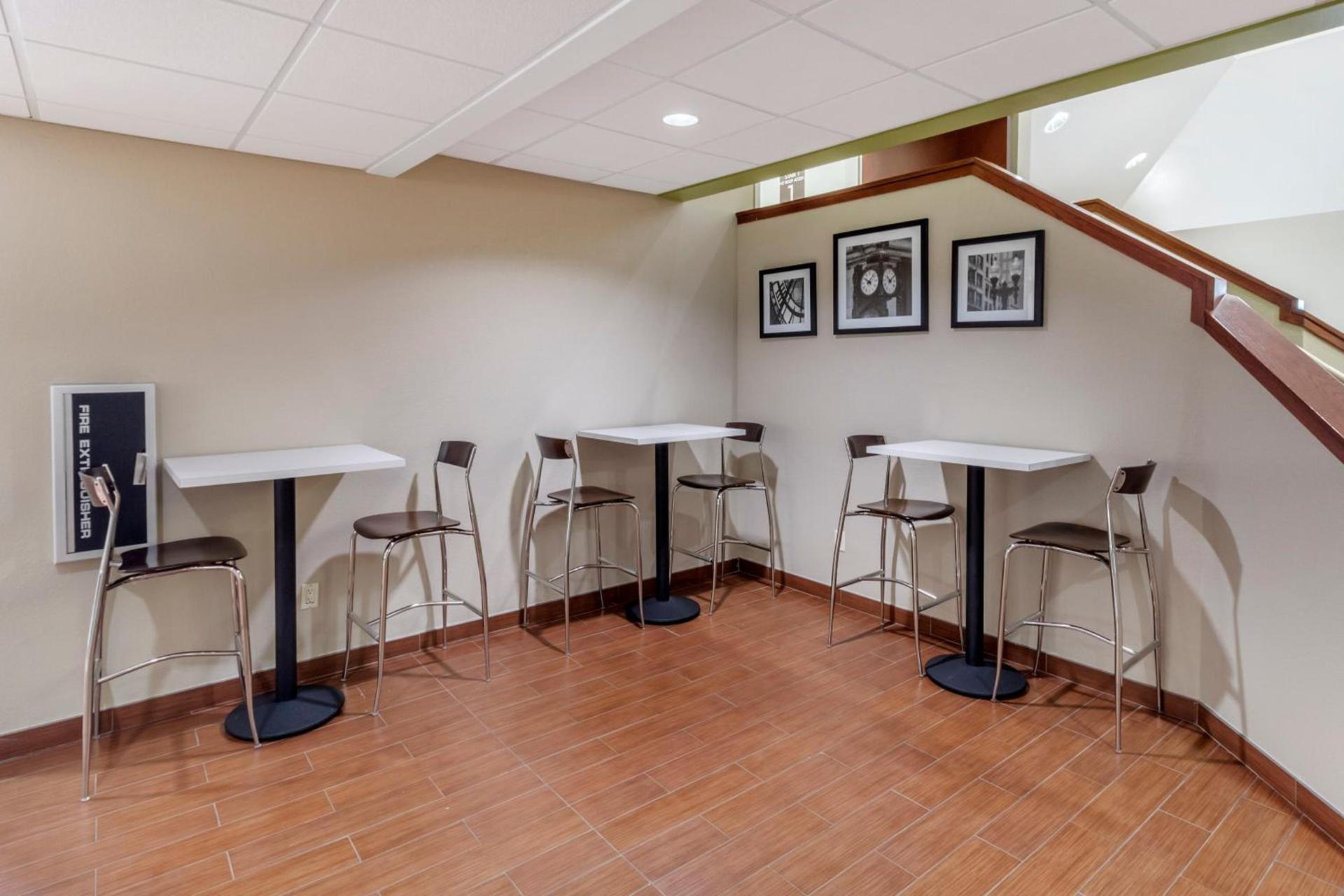 Sleep Inn & Suites Allendale photo 5