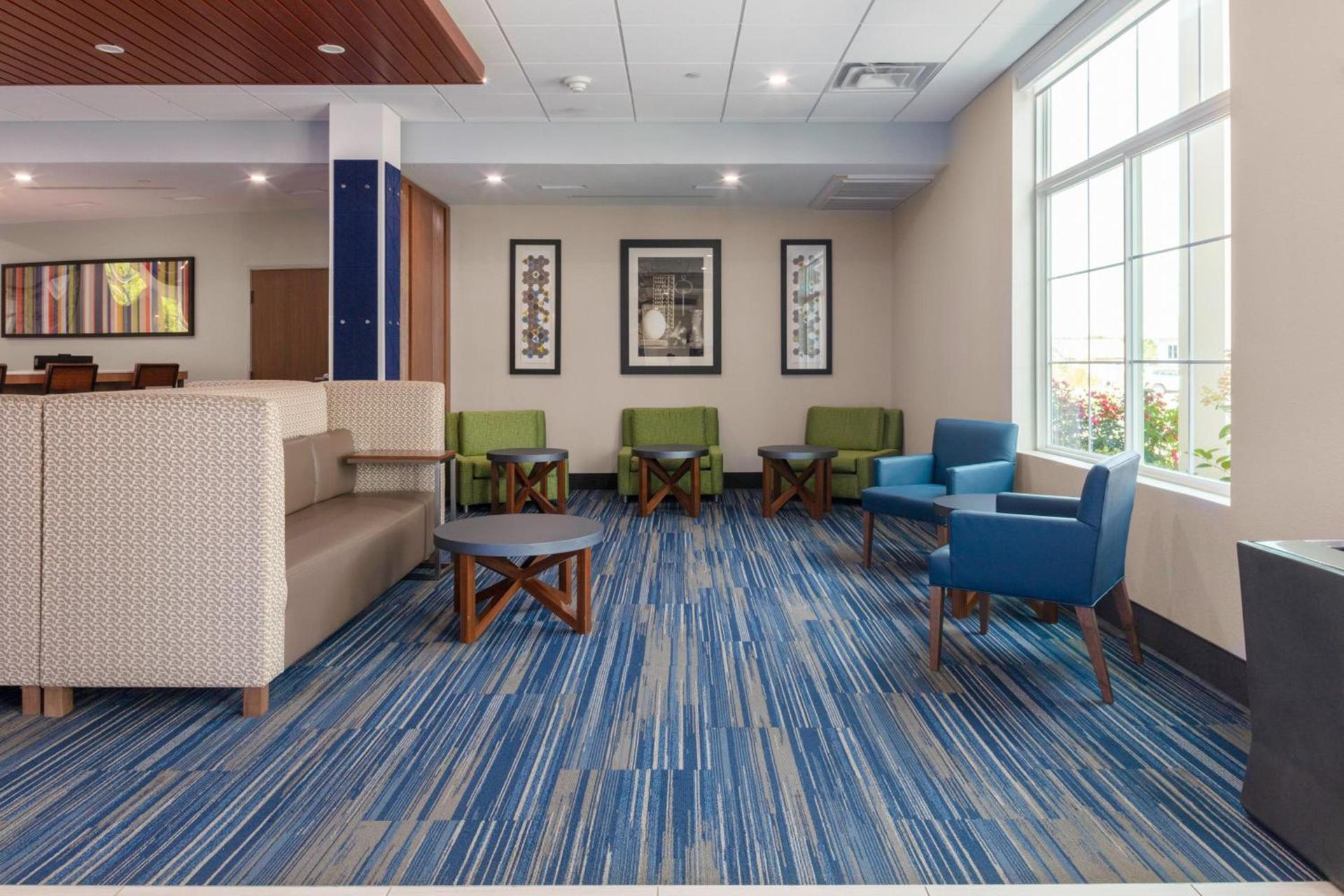 Holiday Inn Express - Wells-Ogunquit-Kennebunk by IHG photo 42