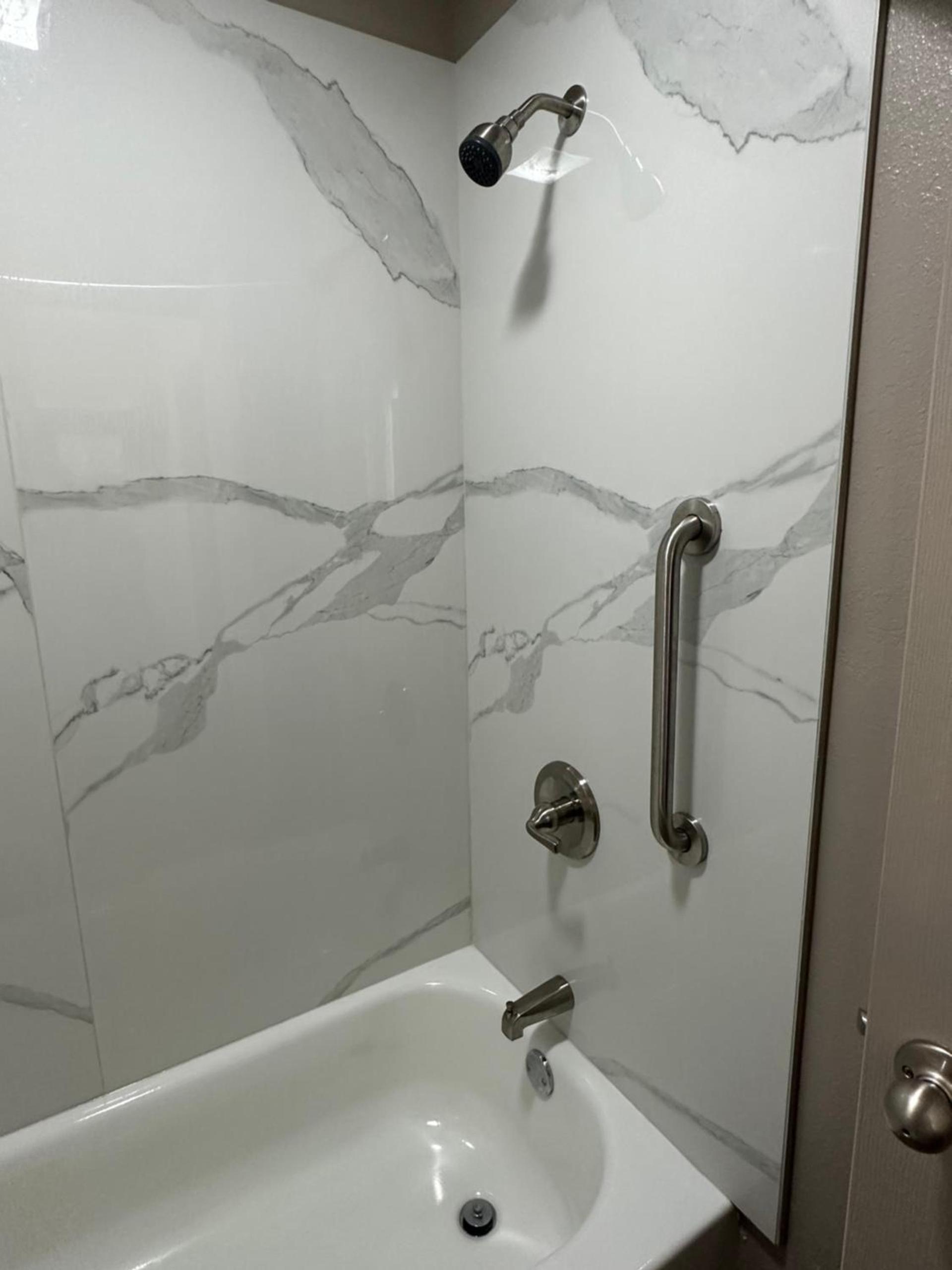 Express inn Hartselle photo 9