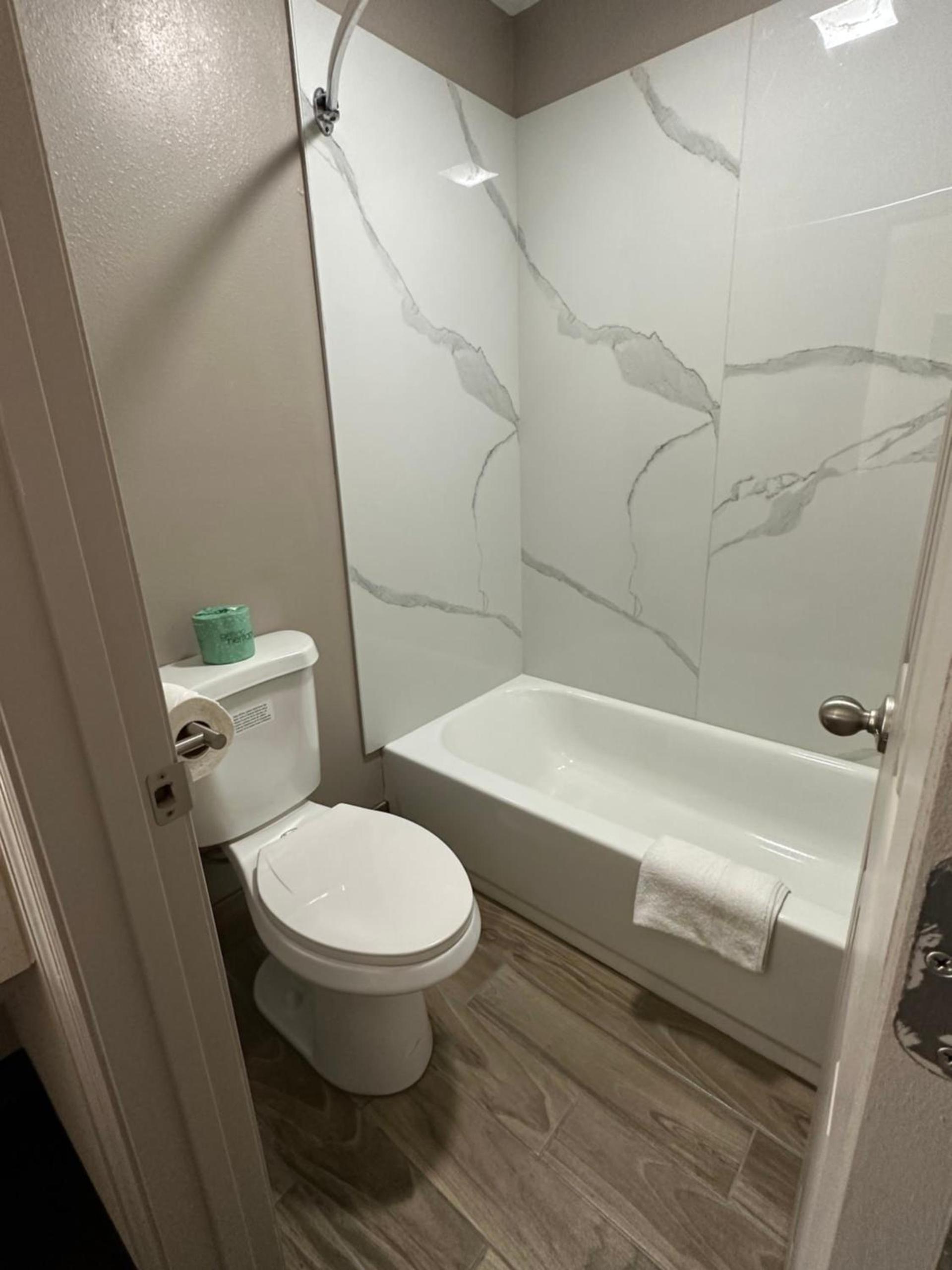 Express inn Hartselle photo 4