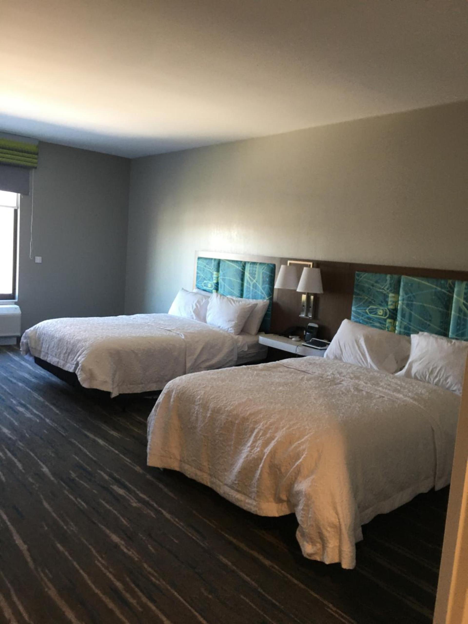 Hampton Inn Old Bridge NJ photo 18