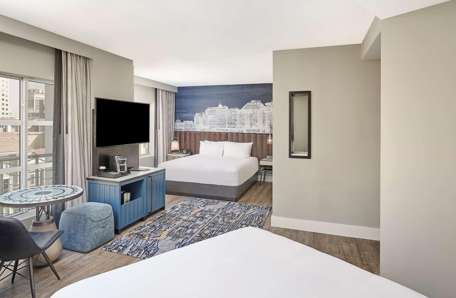 Hyatt Centric the Pike Long Beach photo 7