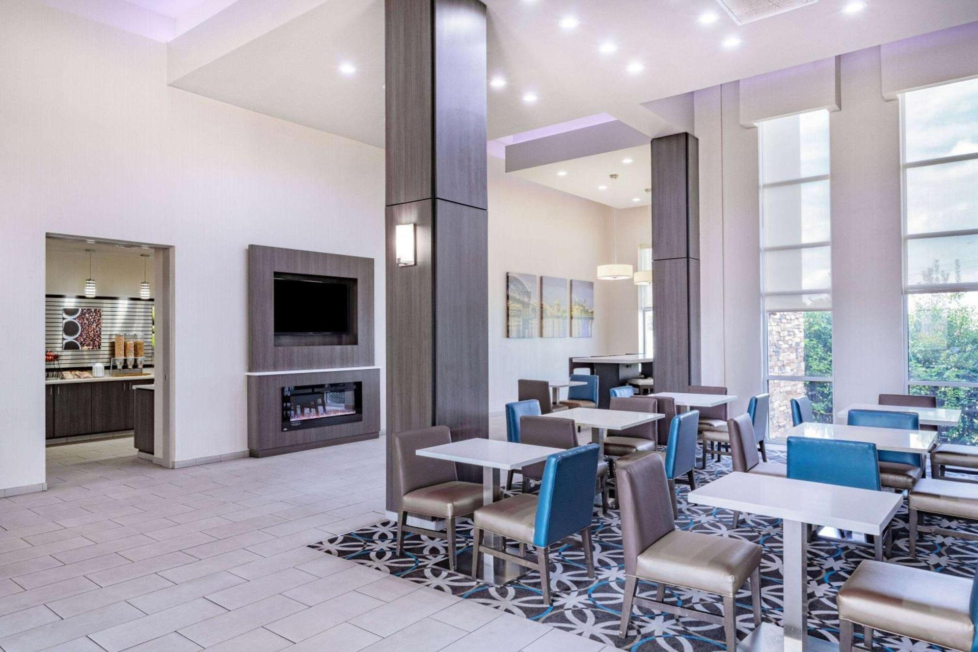 La Quinta by Wyndham Chattanooga - East Ridge photo 38