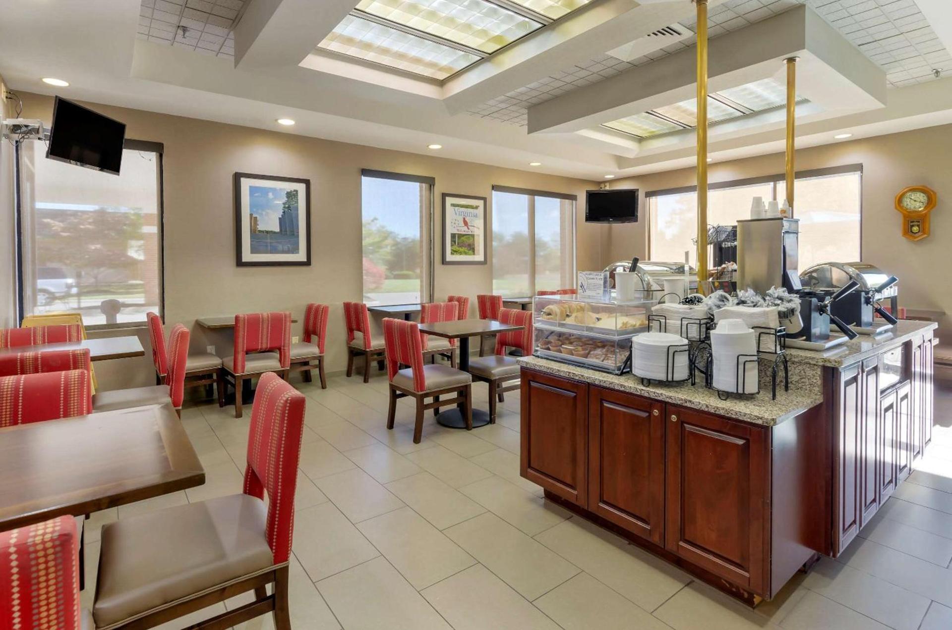 Comfort Inn Blacksburg University Area photo 17