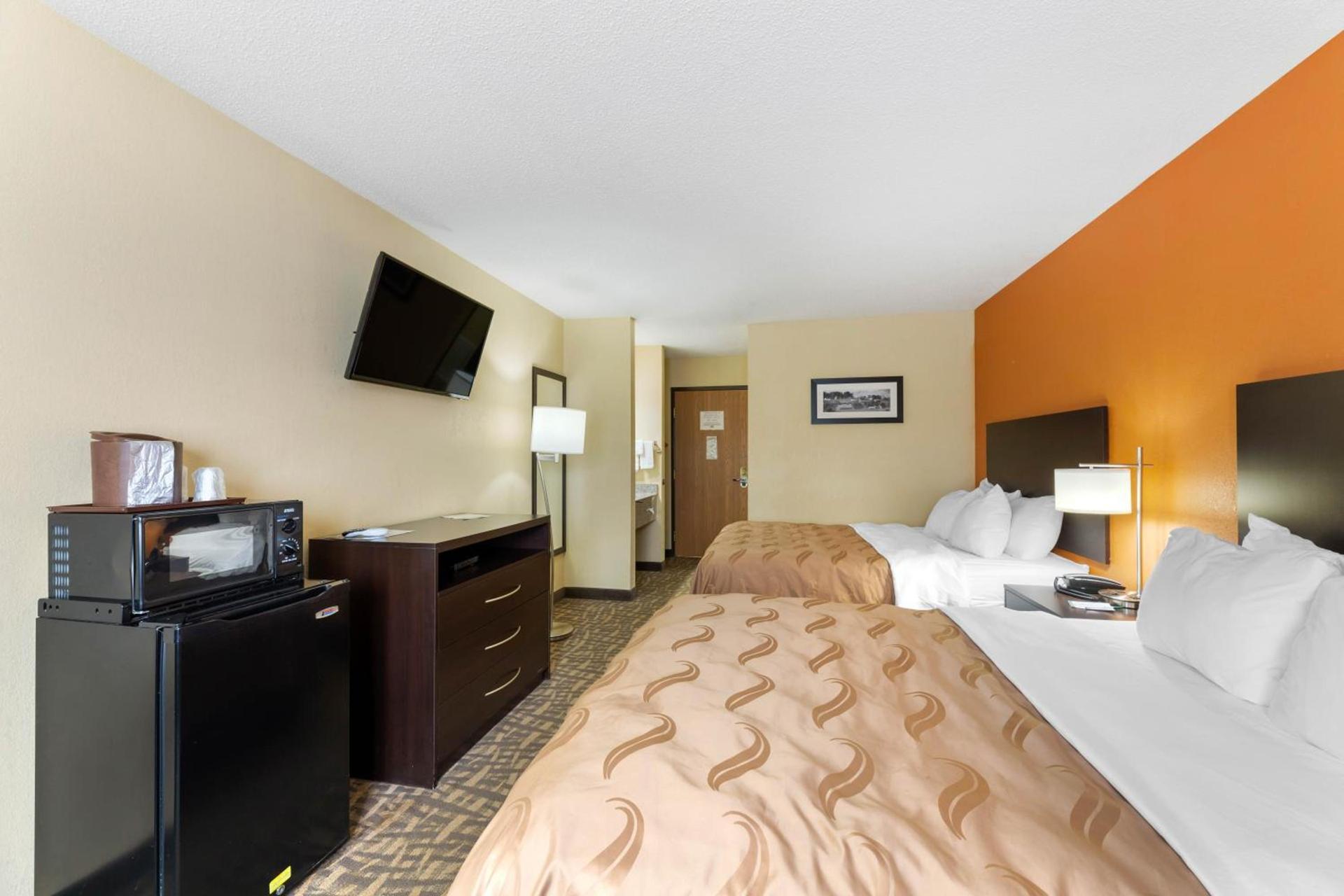 Quality Inn Wooster photo 4