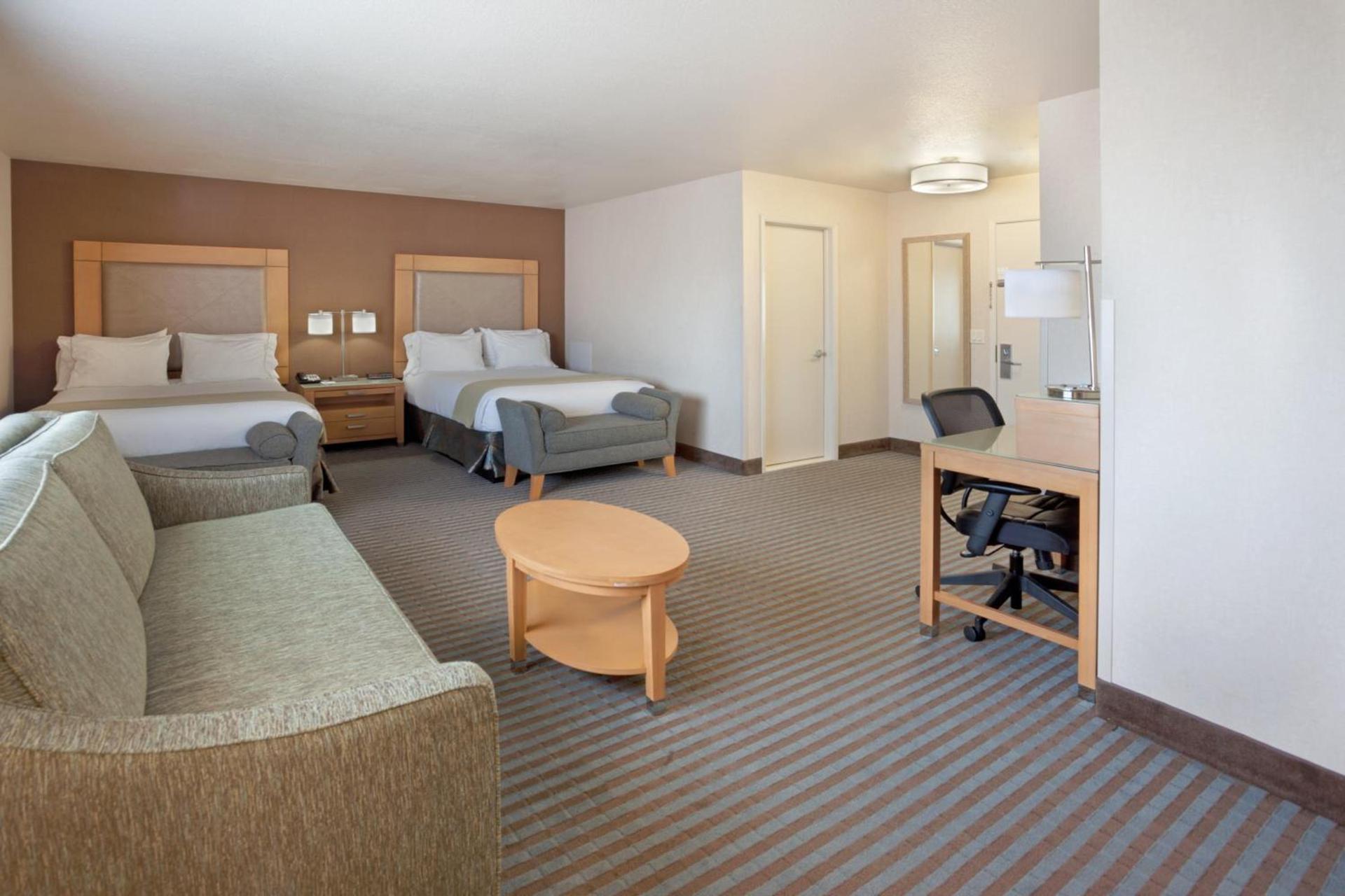 Holiday Inn Express Monterey - Cannery Row by IHG photo 2