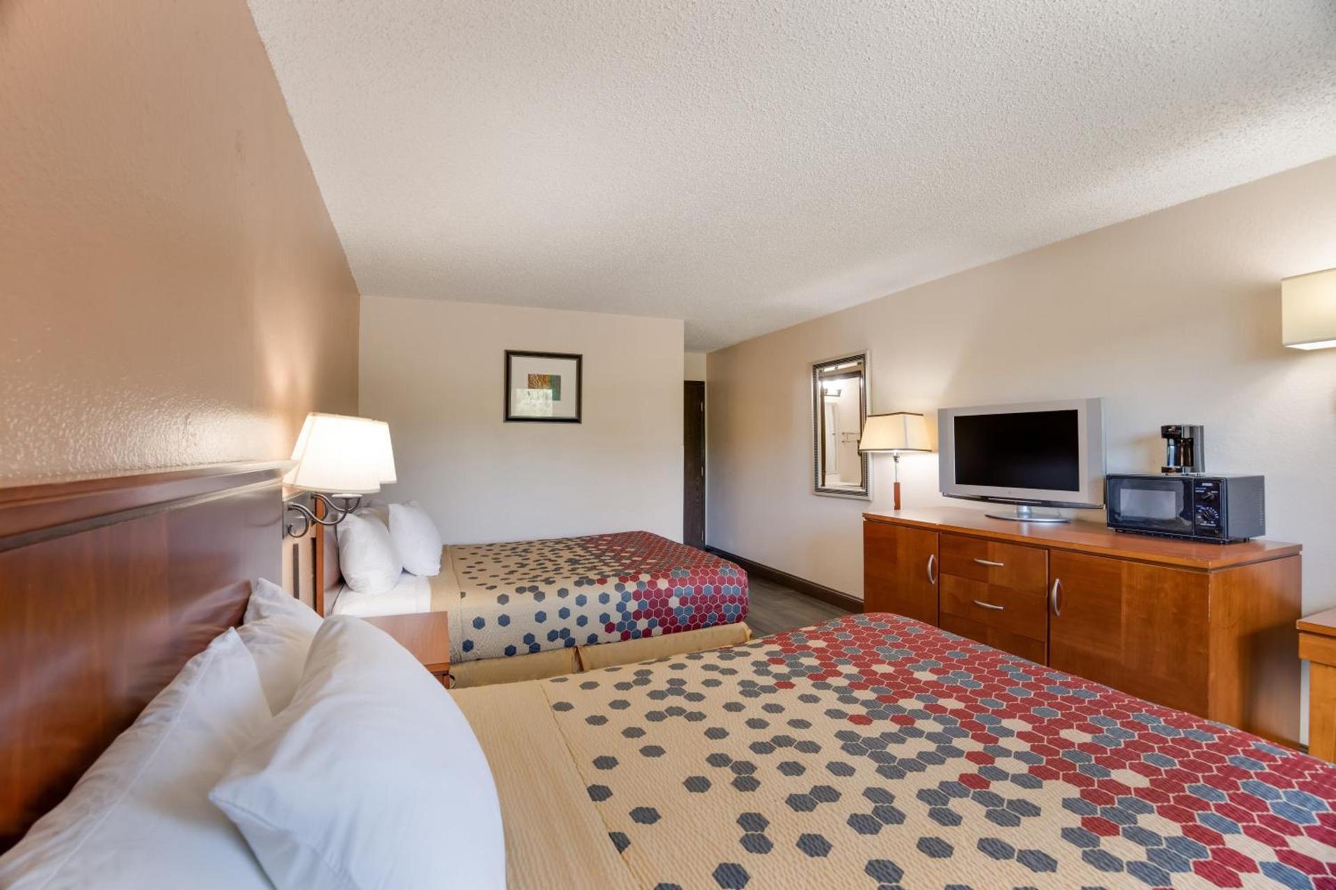 Rodeway Inn photo 5