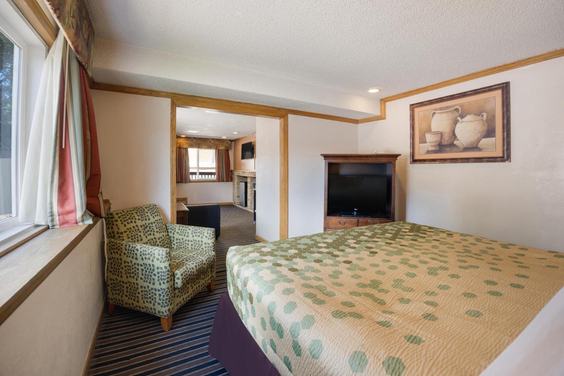 Rodeway Inn photo 6