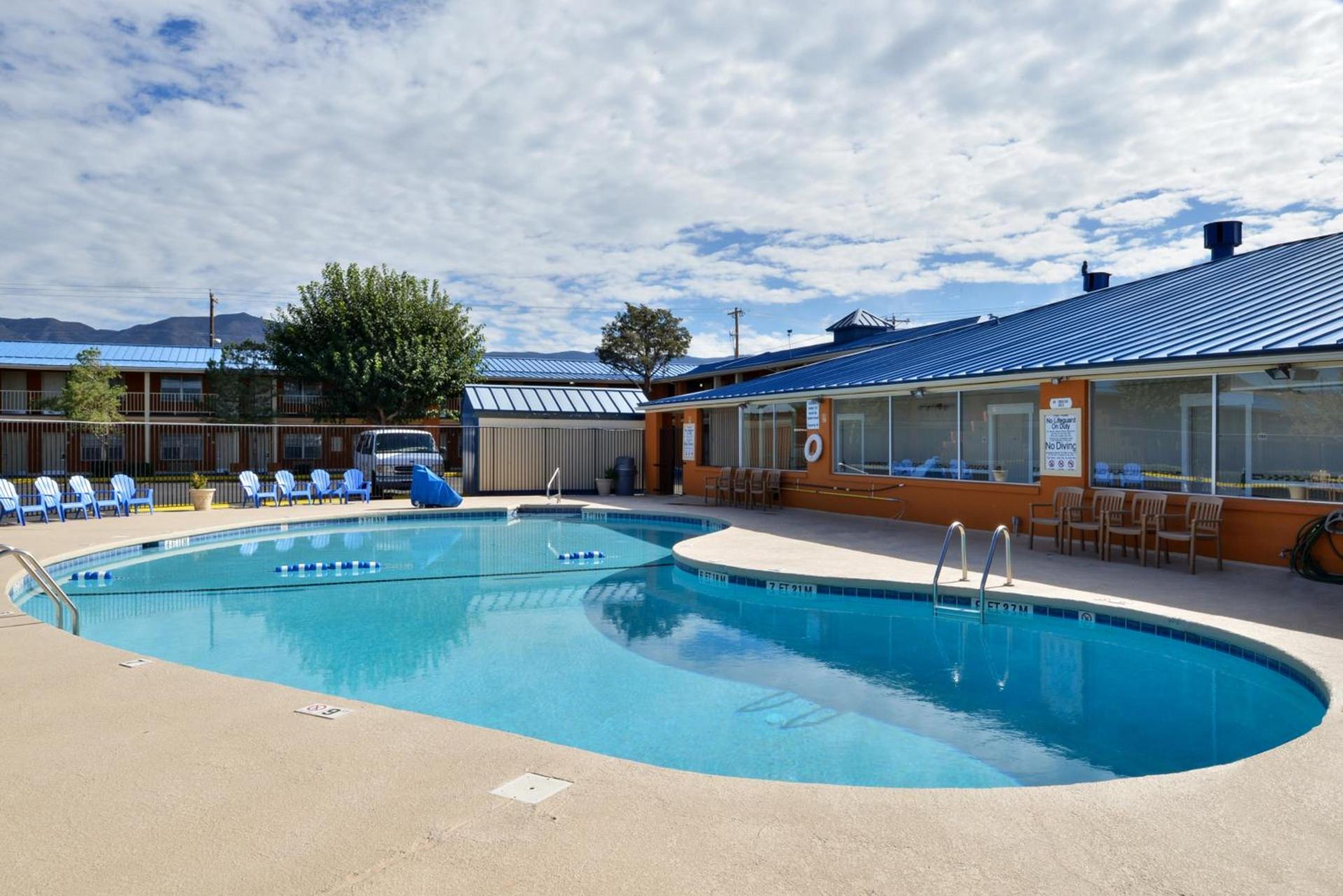 The Classic Desert Aire Hotel photo 3