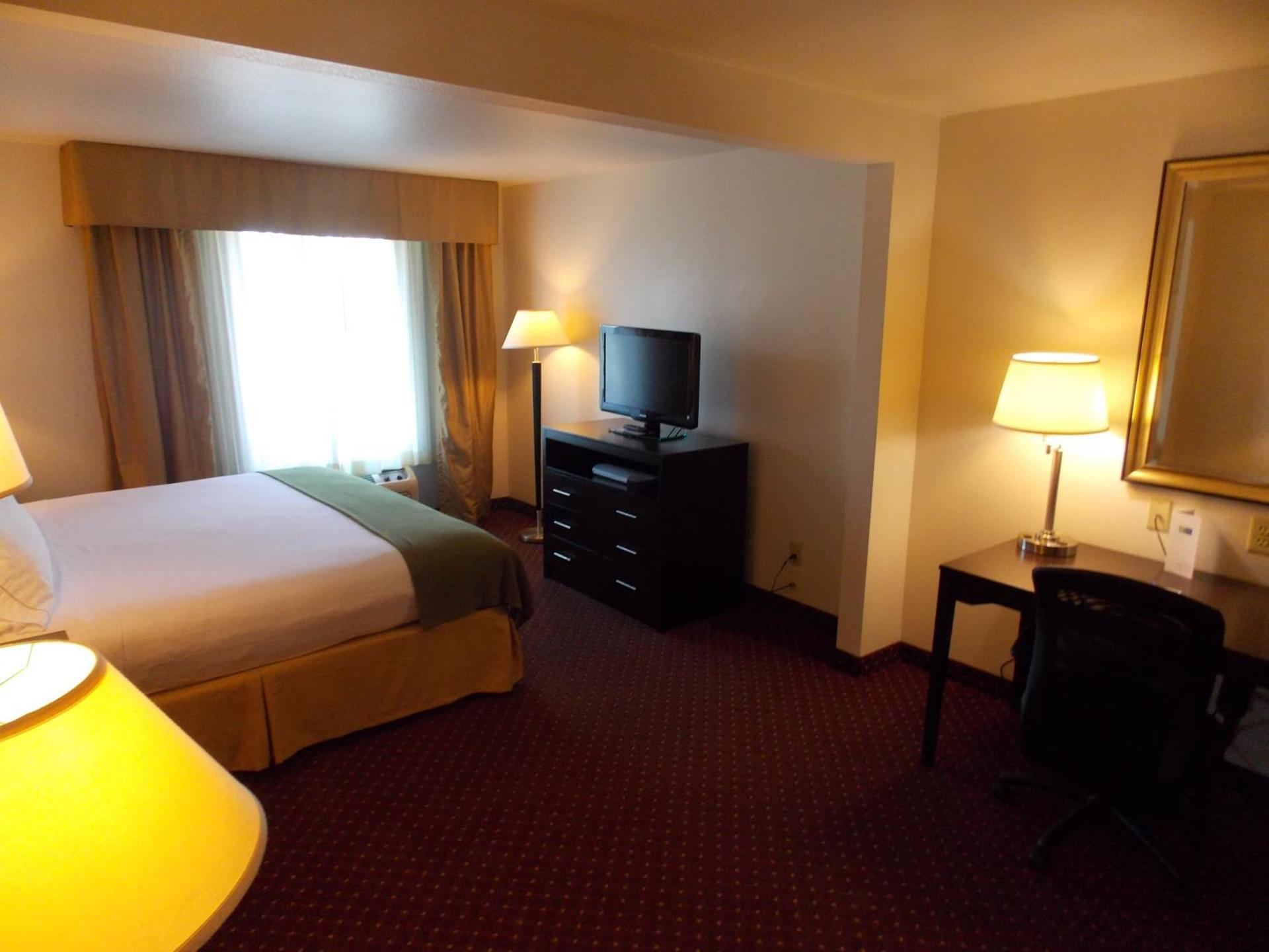 Holiday Inn Express Syracuse-Fairgrounds by IHG photo 8