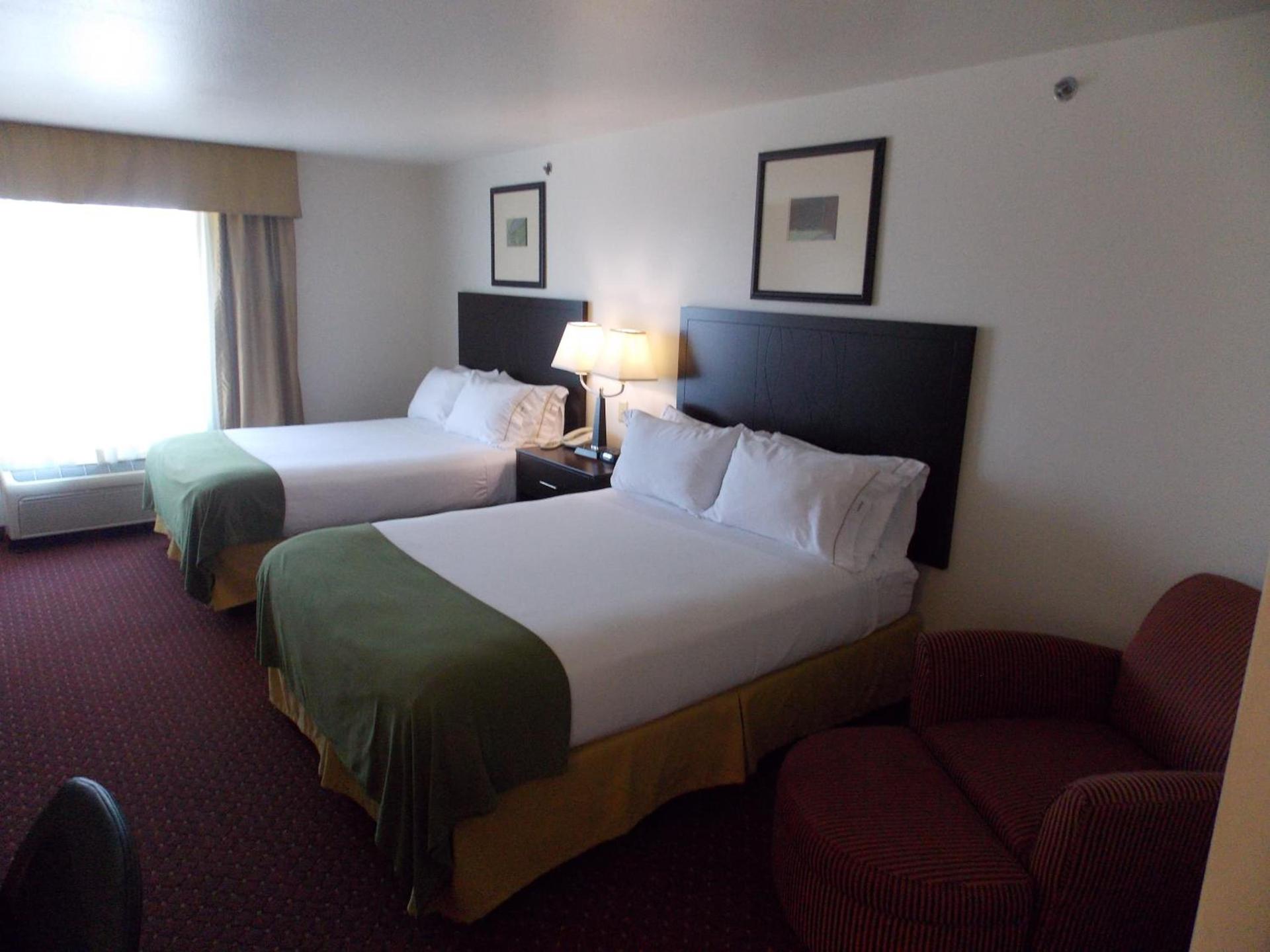 Holiday Inn Express Syracuse-Fairgrounds by IHG photo 2