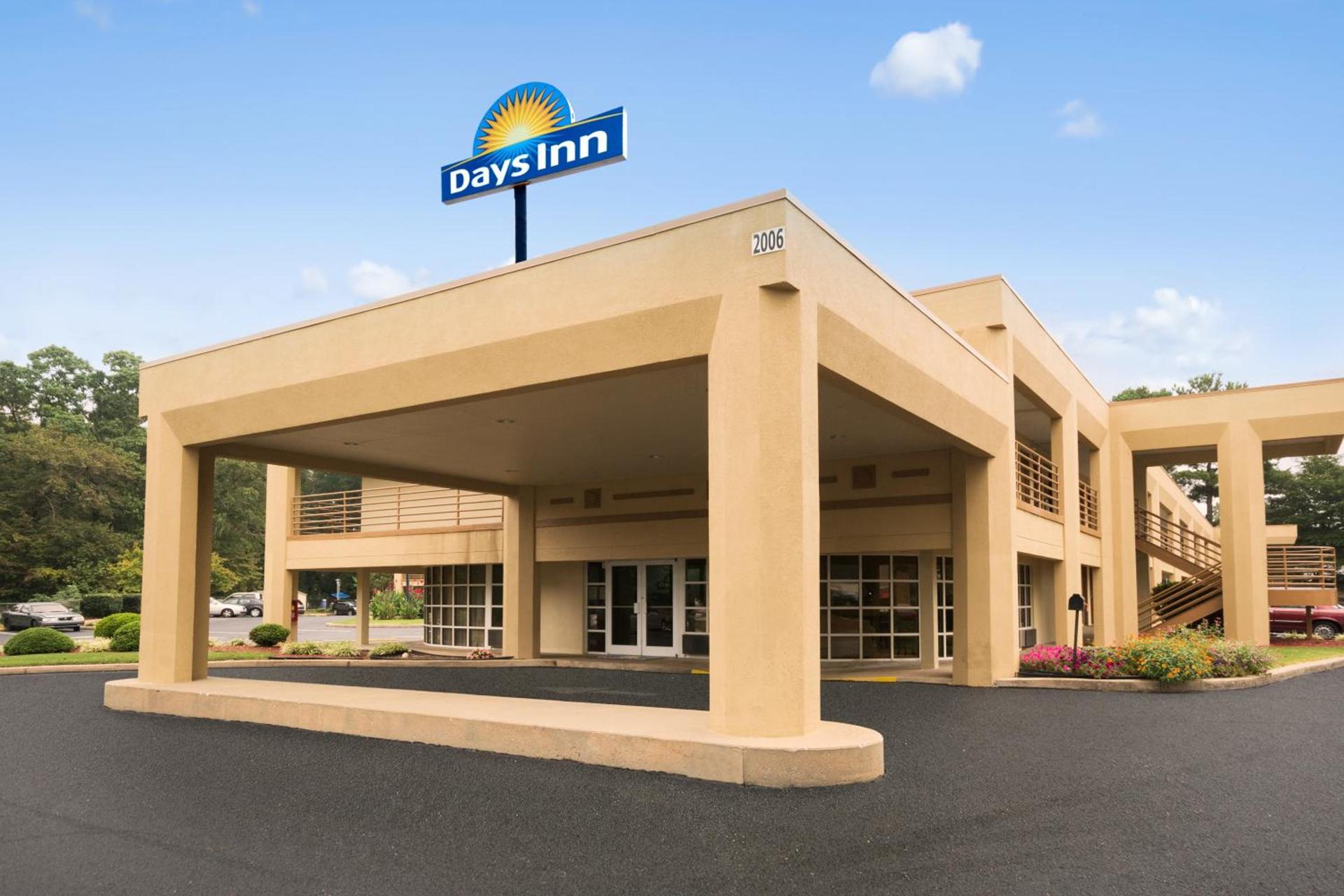 Days Inn by Wyndham Atlanta Stone Mountain photo 36
