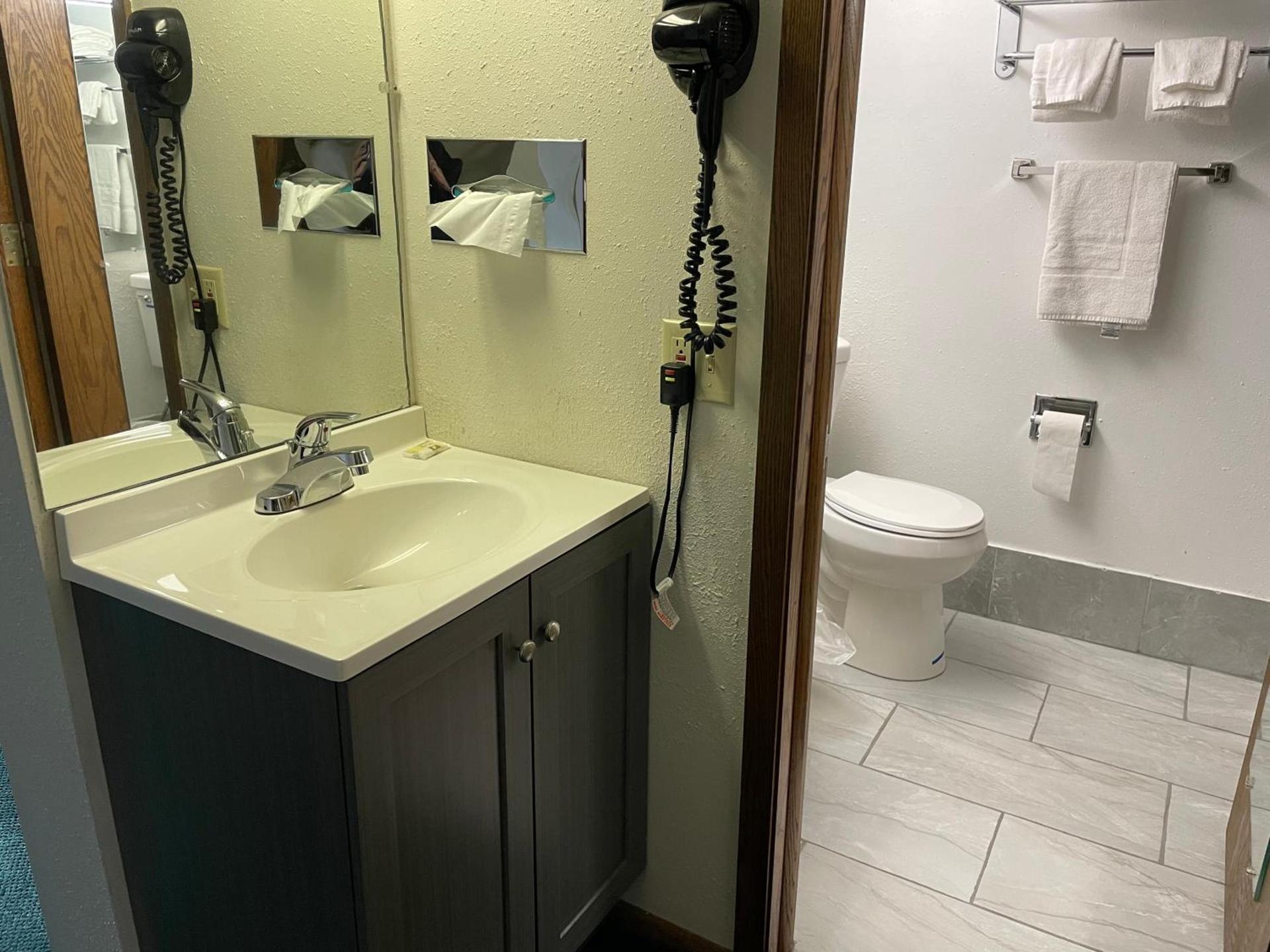 Heritage Inn Hotel photo 11