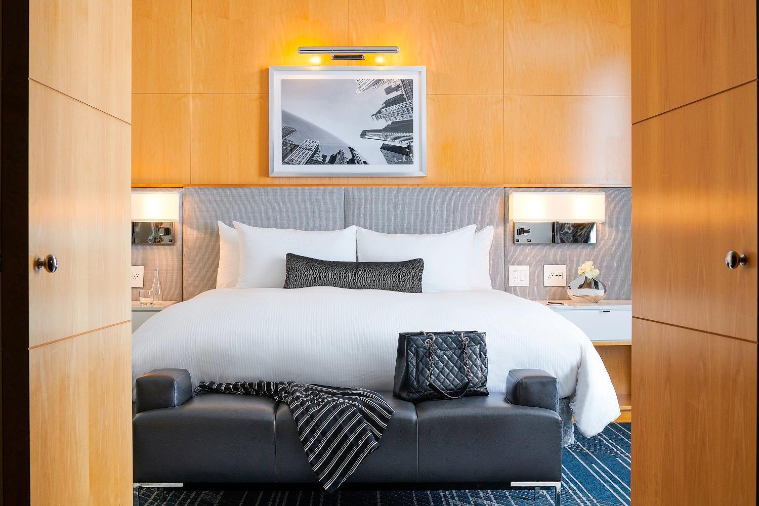 Sofitel Chicago Magnificent Mile photo 56