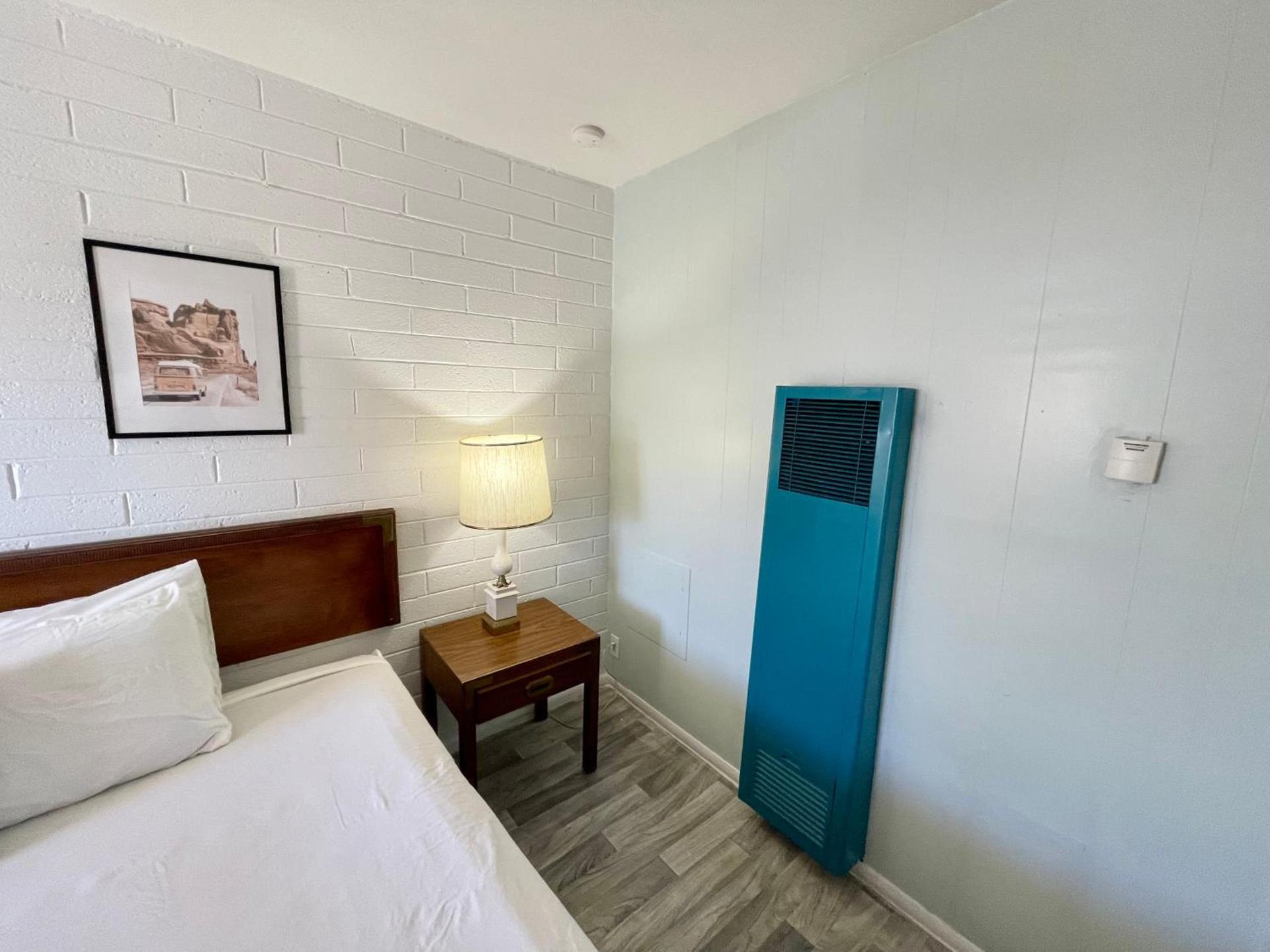 The Postcard Motel photo 40