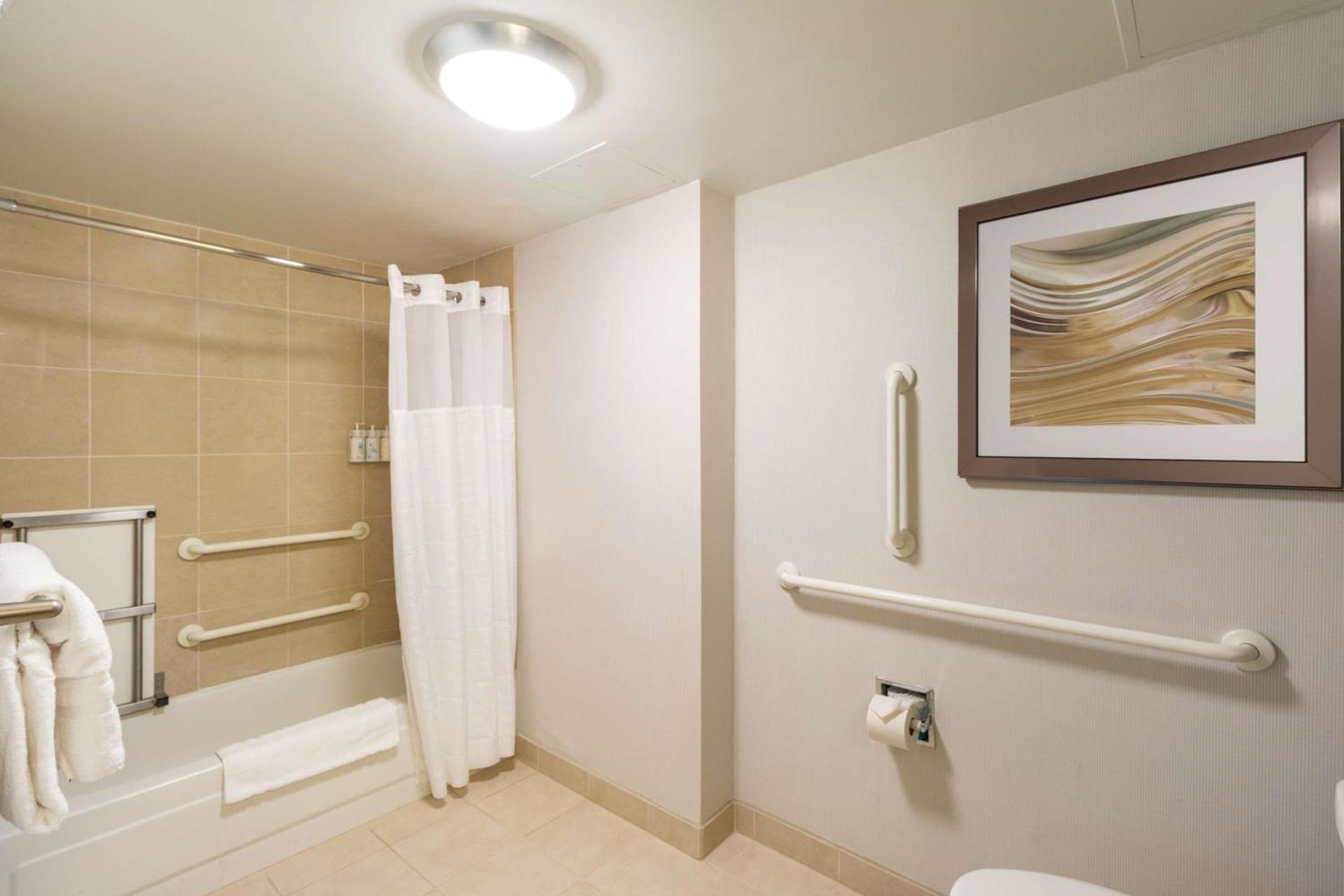 Sonesta Select Huntington Beach Fountain Valley photo 29