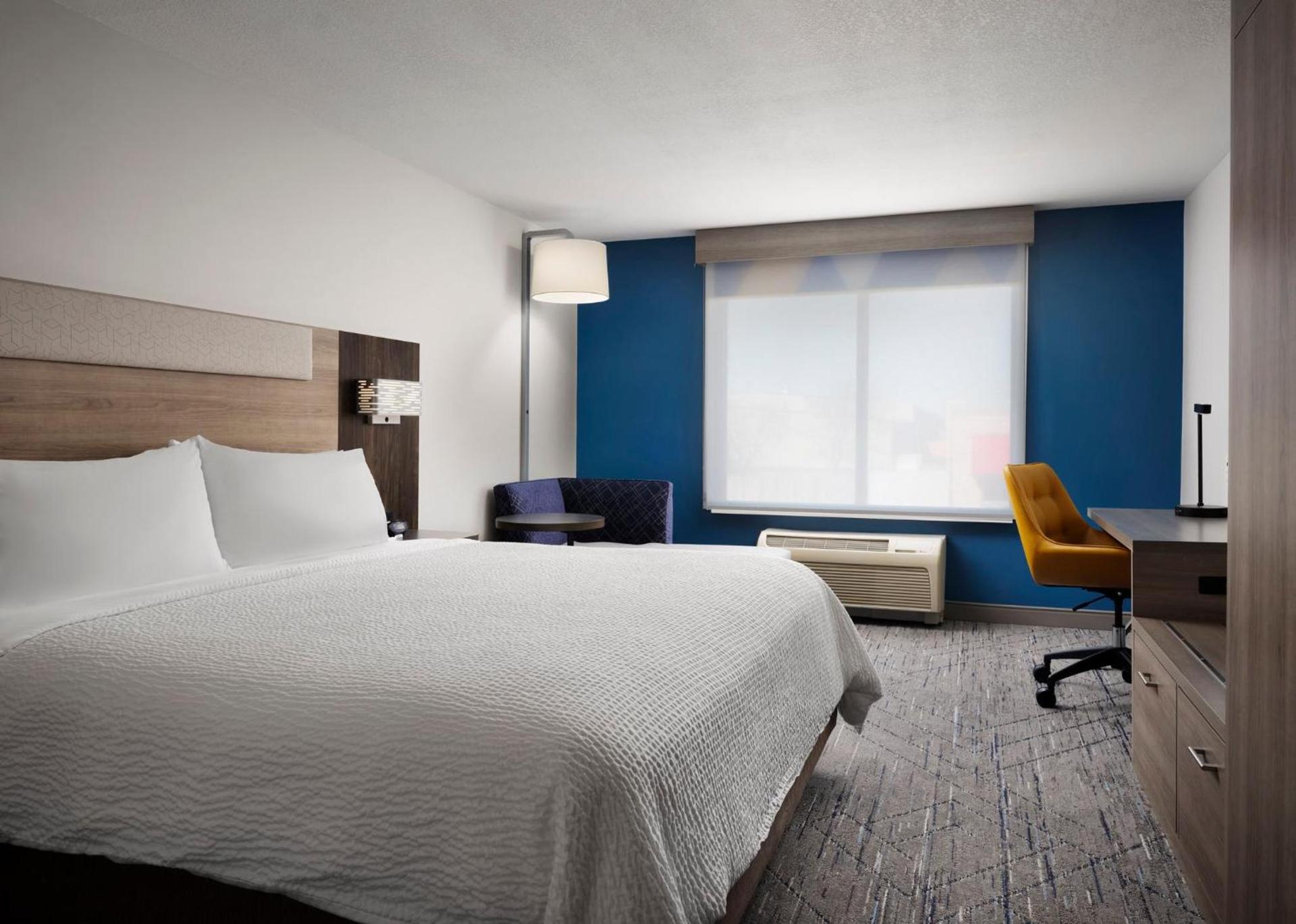 Holiday Inn Express Peru-Lasalle Area by IHG photo 70