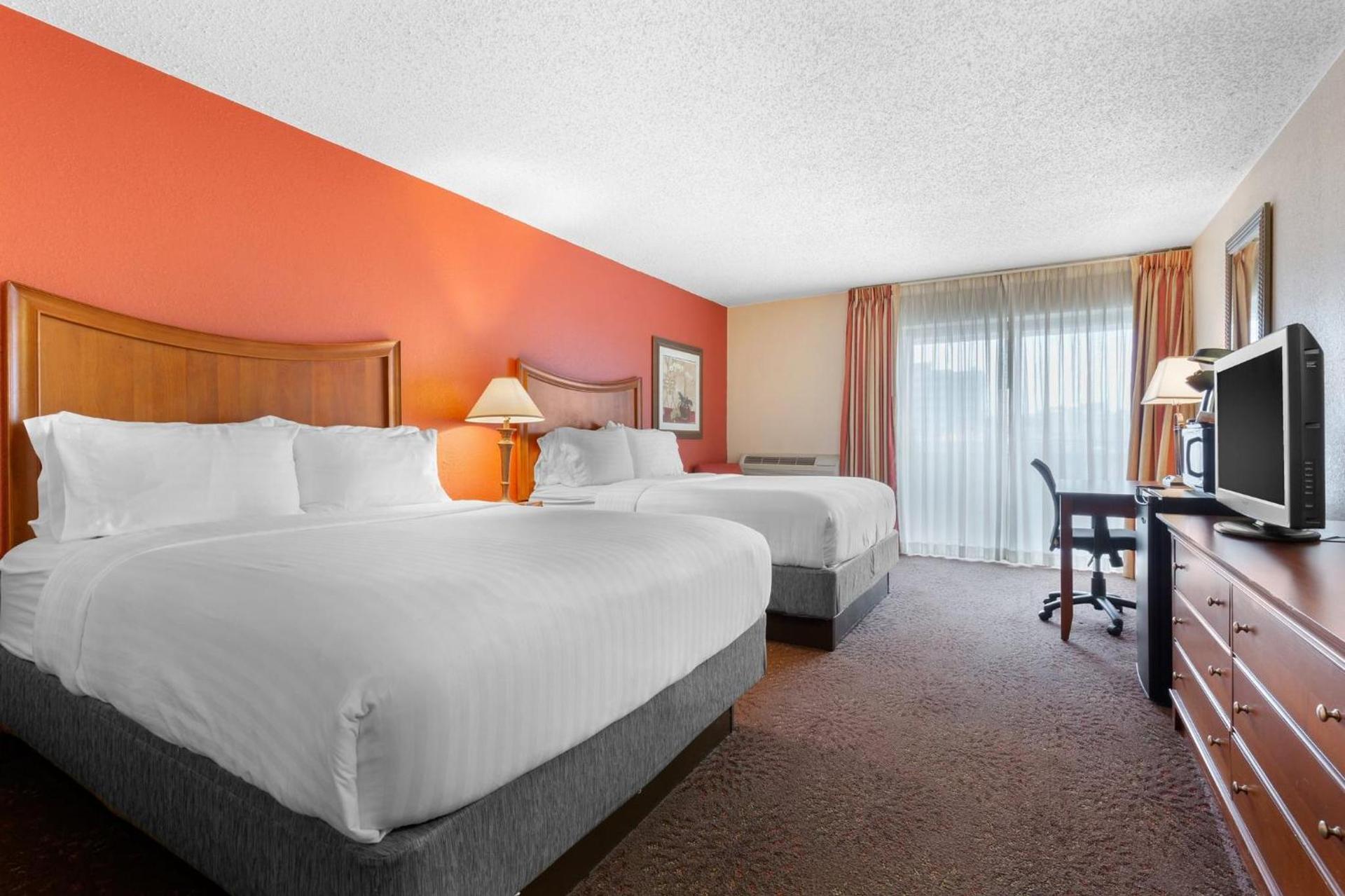 Holiday Inn Express Chicago-Downers Grove by IHG photo 54