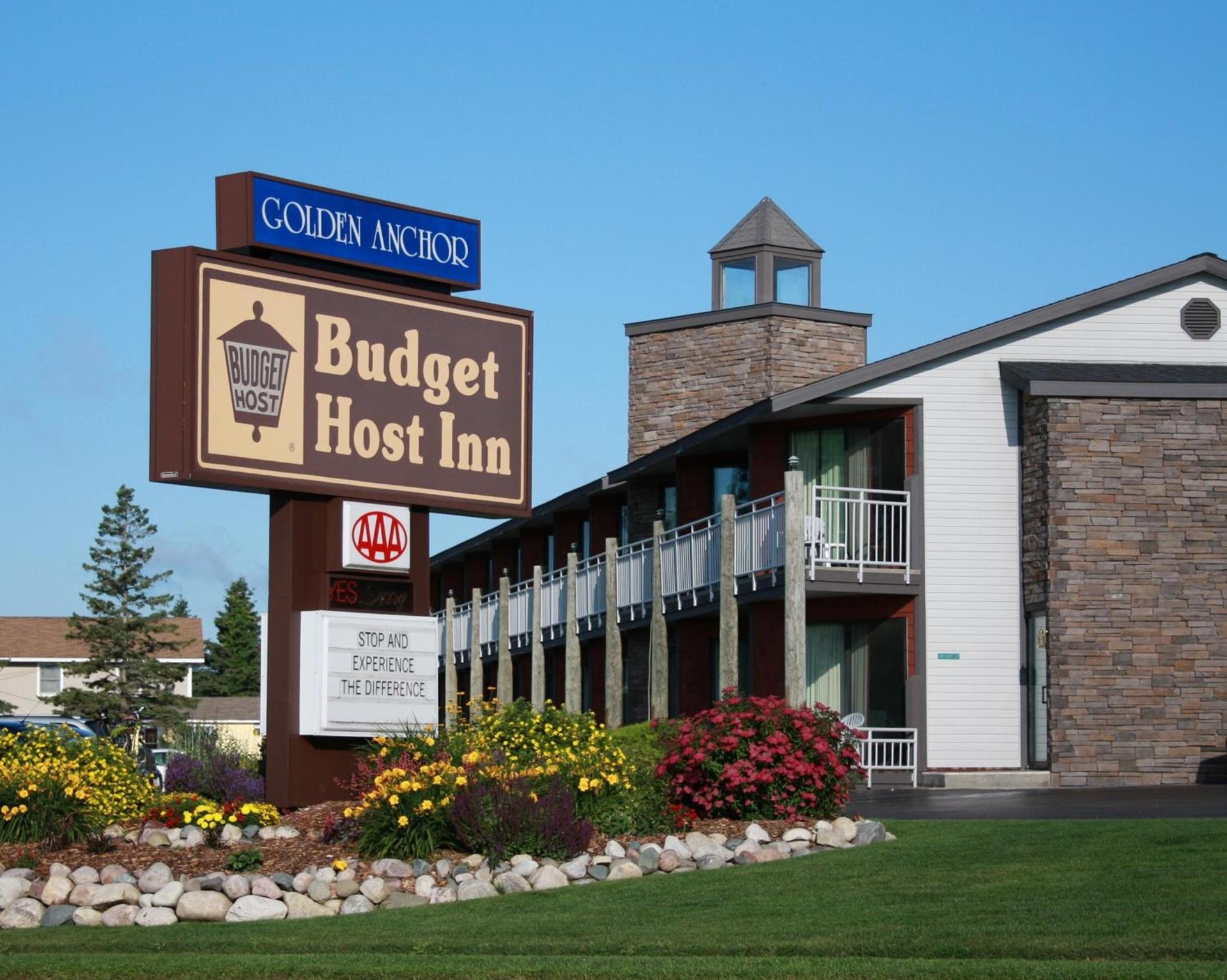 Budget Host Inn & Suites — hotel in Saint Ignace