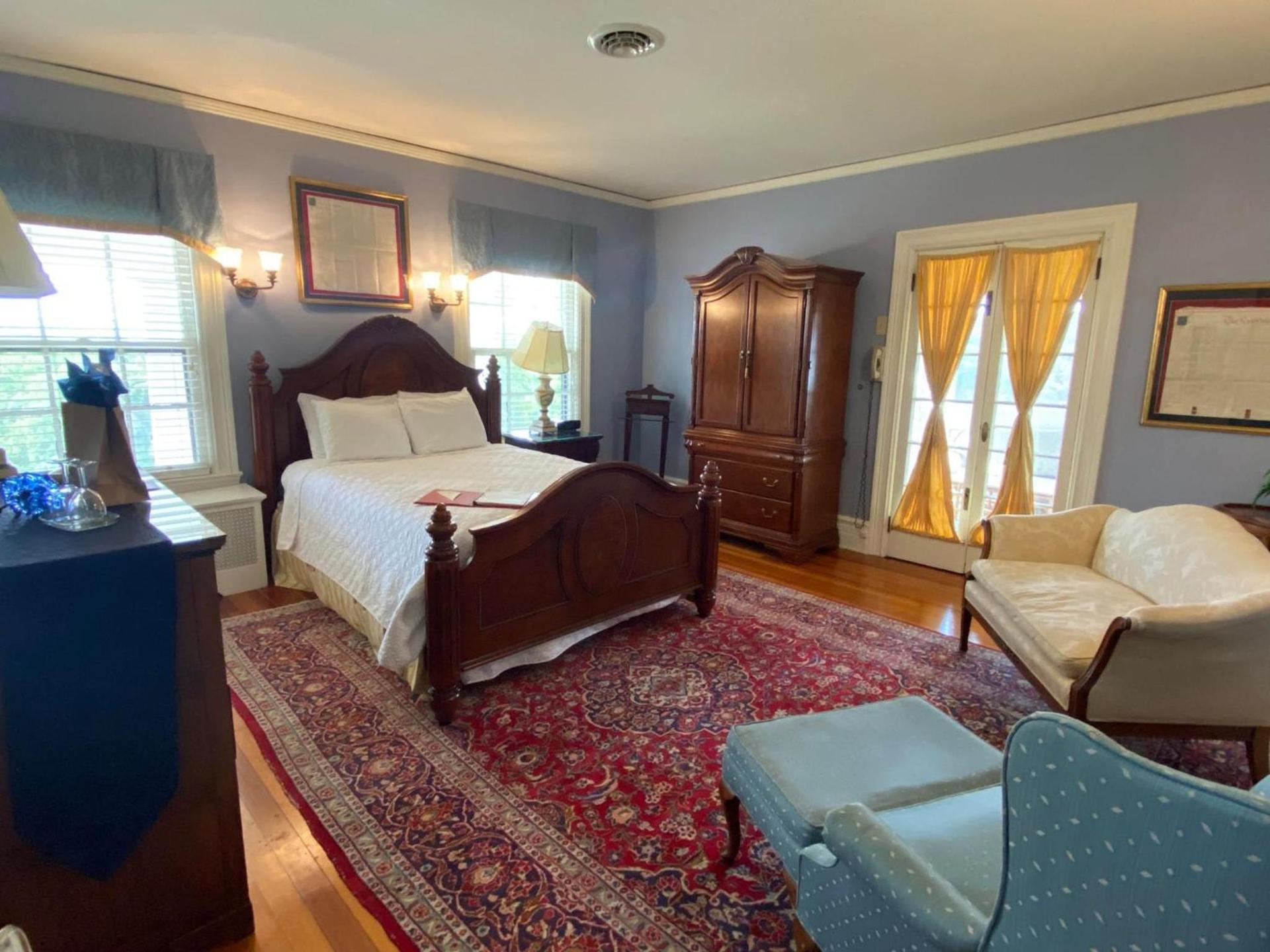 Historic Rosemont Manor photo 17