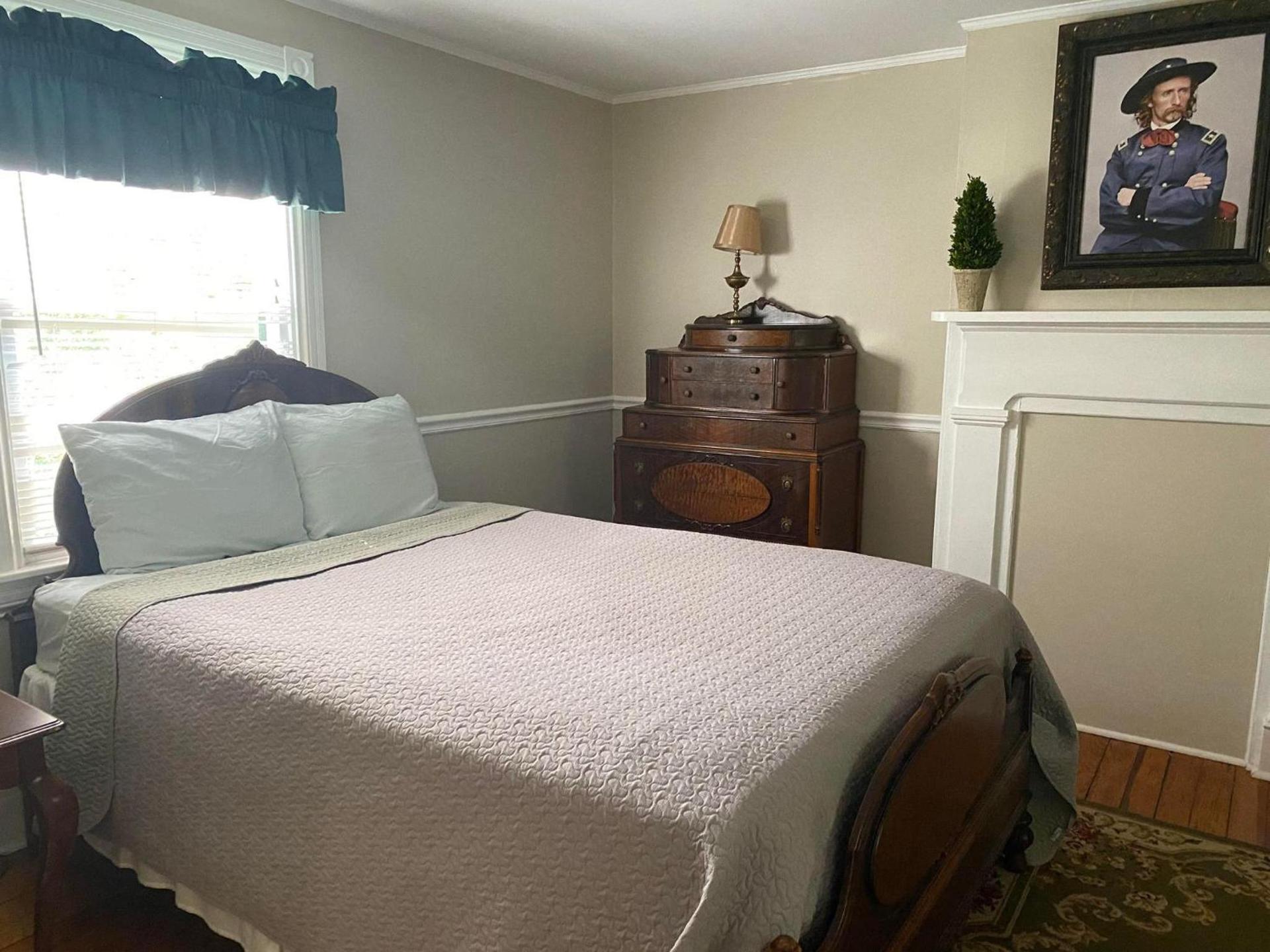 Historic Rosemont Manor photo 7
