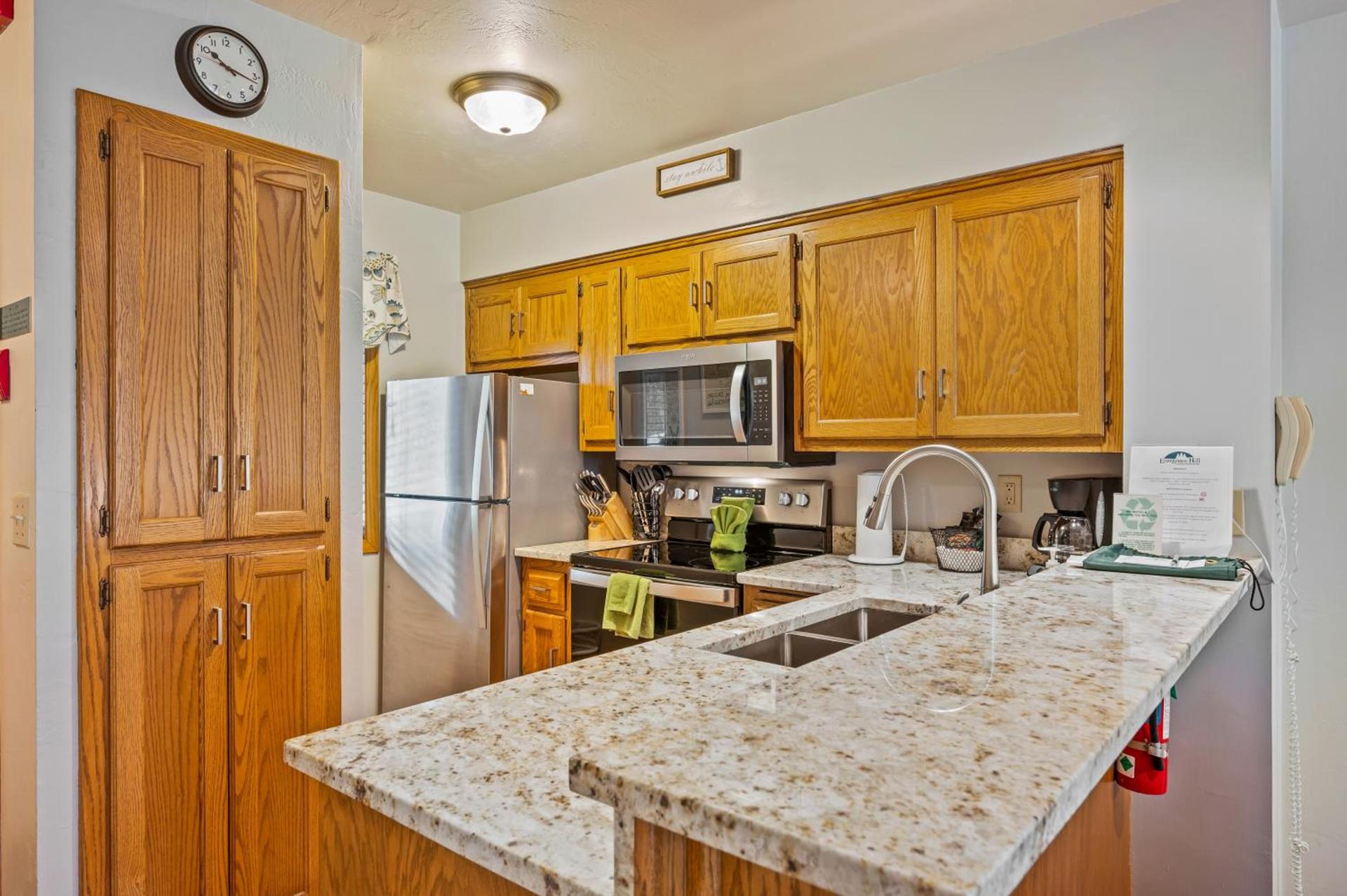 Evergreen Hill Condominiums photo 22