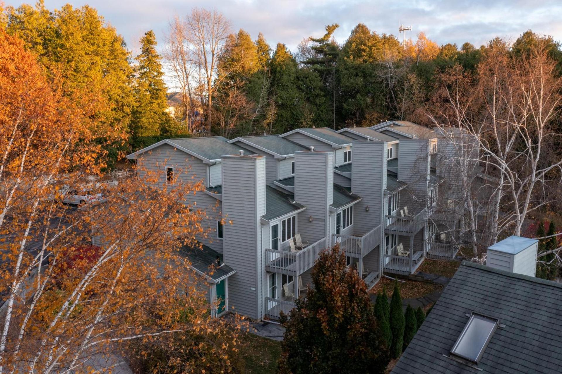 Evergreen Hill Condominiums photo 40