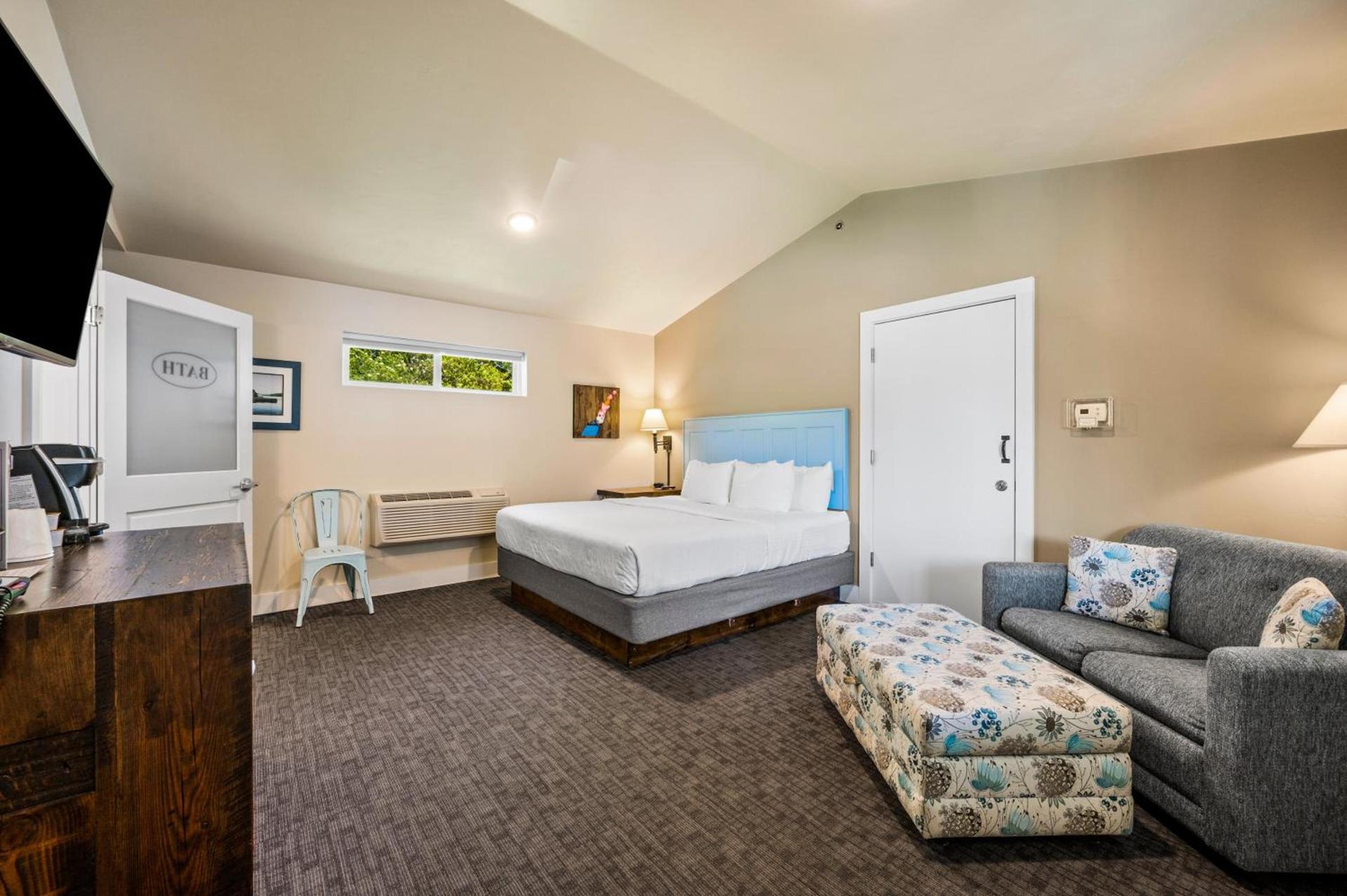 Julie's Park Cafe & Motel photo 33
