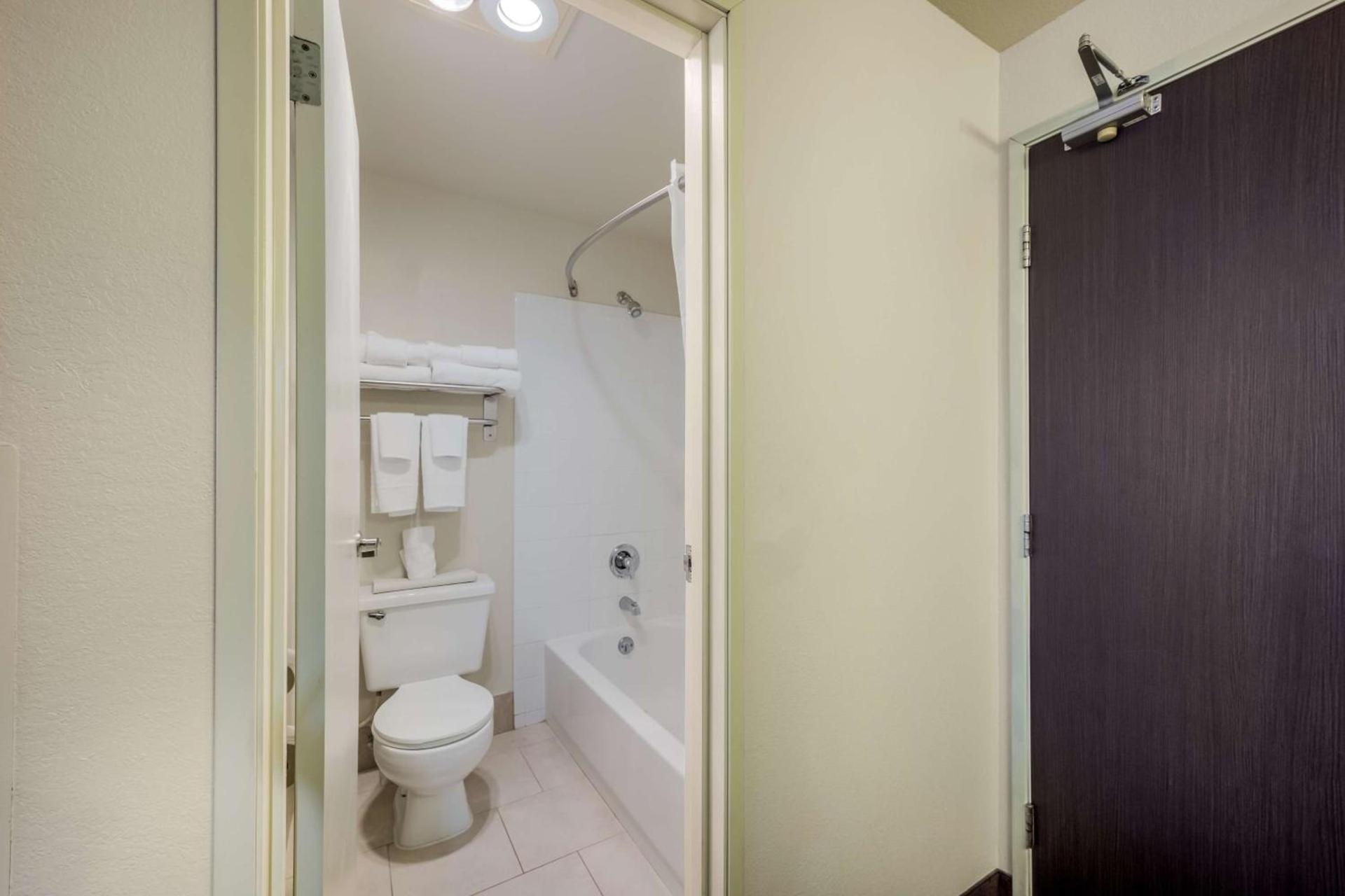 Best Western Alderwood photo 14