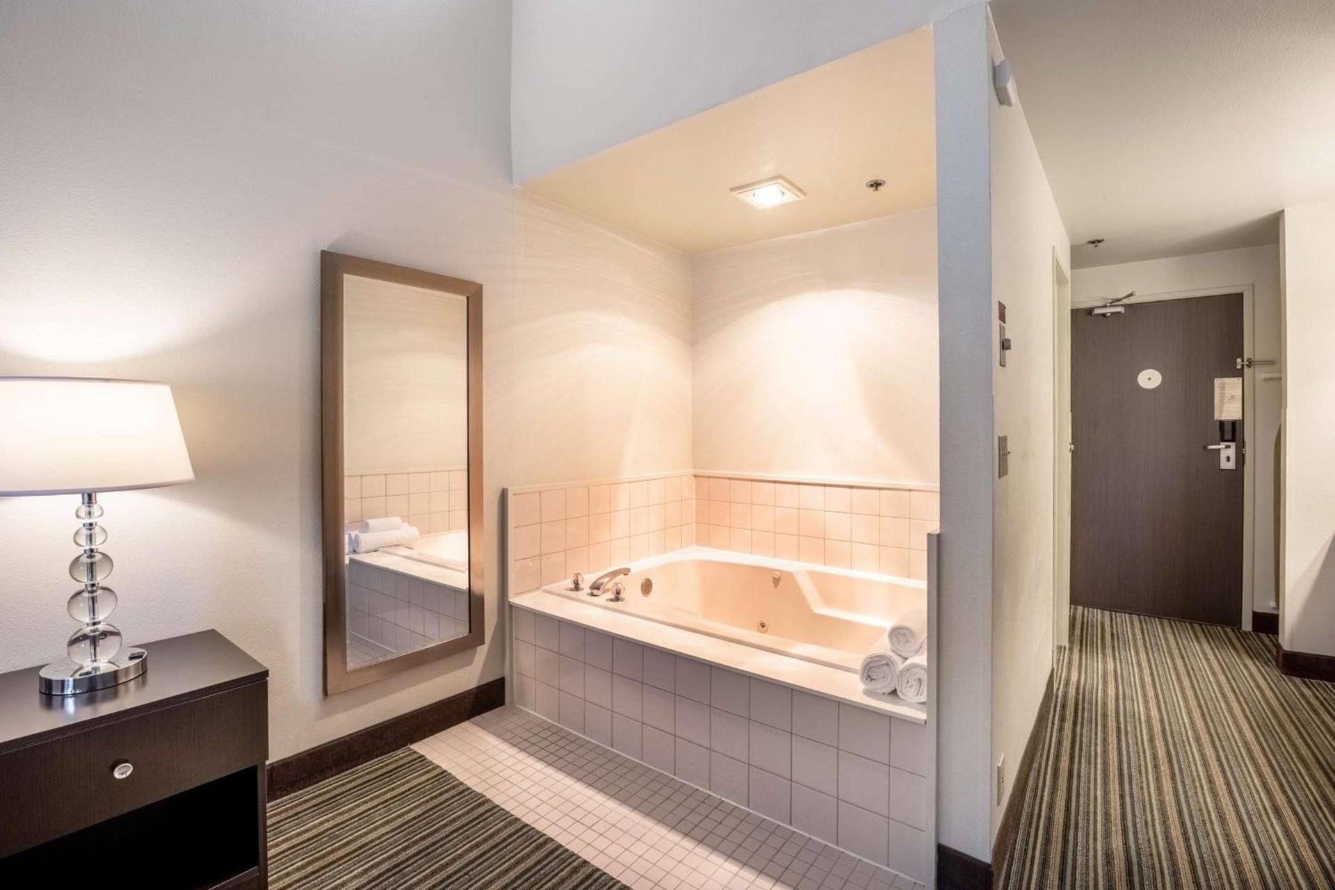 Best Western Alderwood photo 33