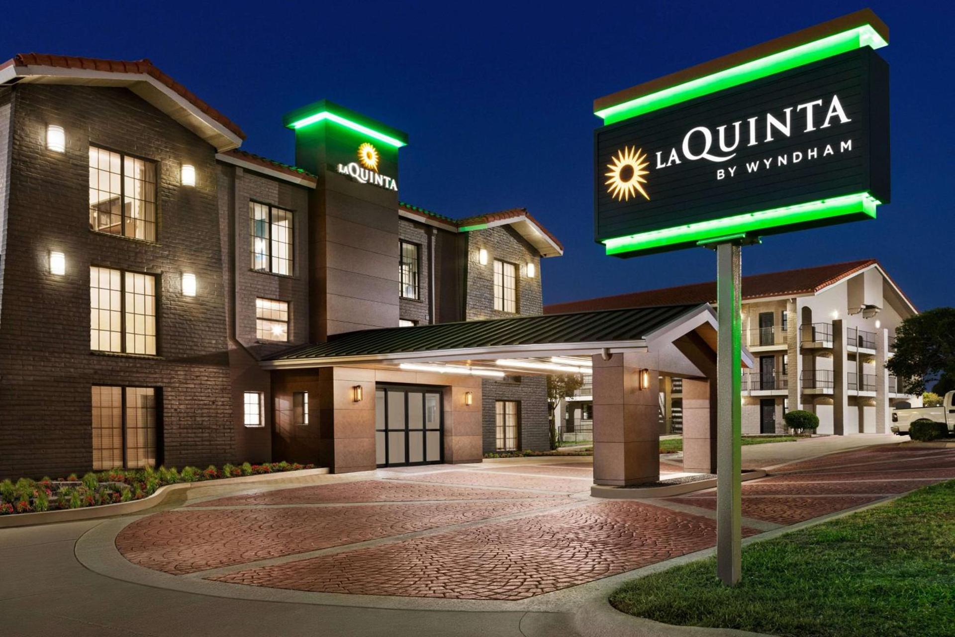 La Quinta Inn by Wyndham Temple photo 3