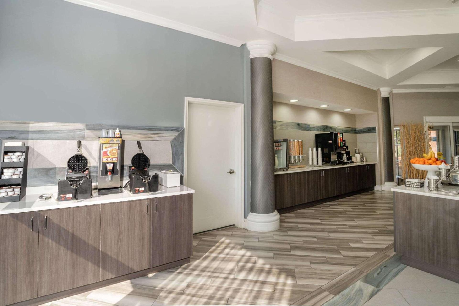 La Quinta by Wyndham Birmingham Hoover photo 26