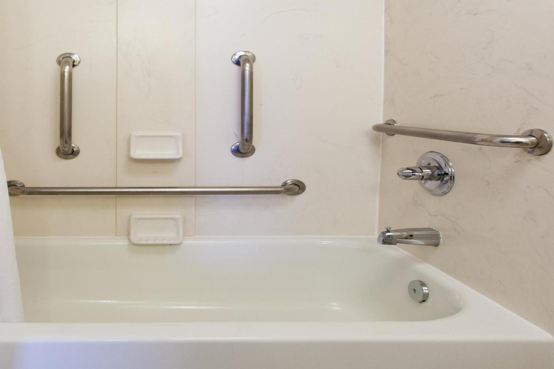 Holiday Inn Charleston-Riverview by IHG photo 18