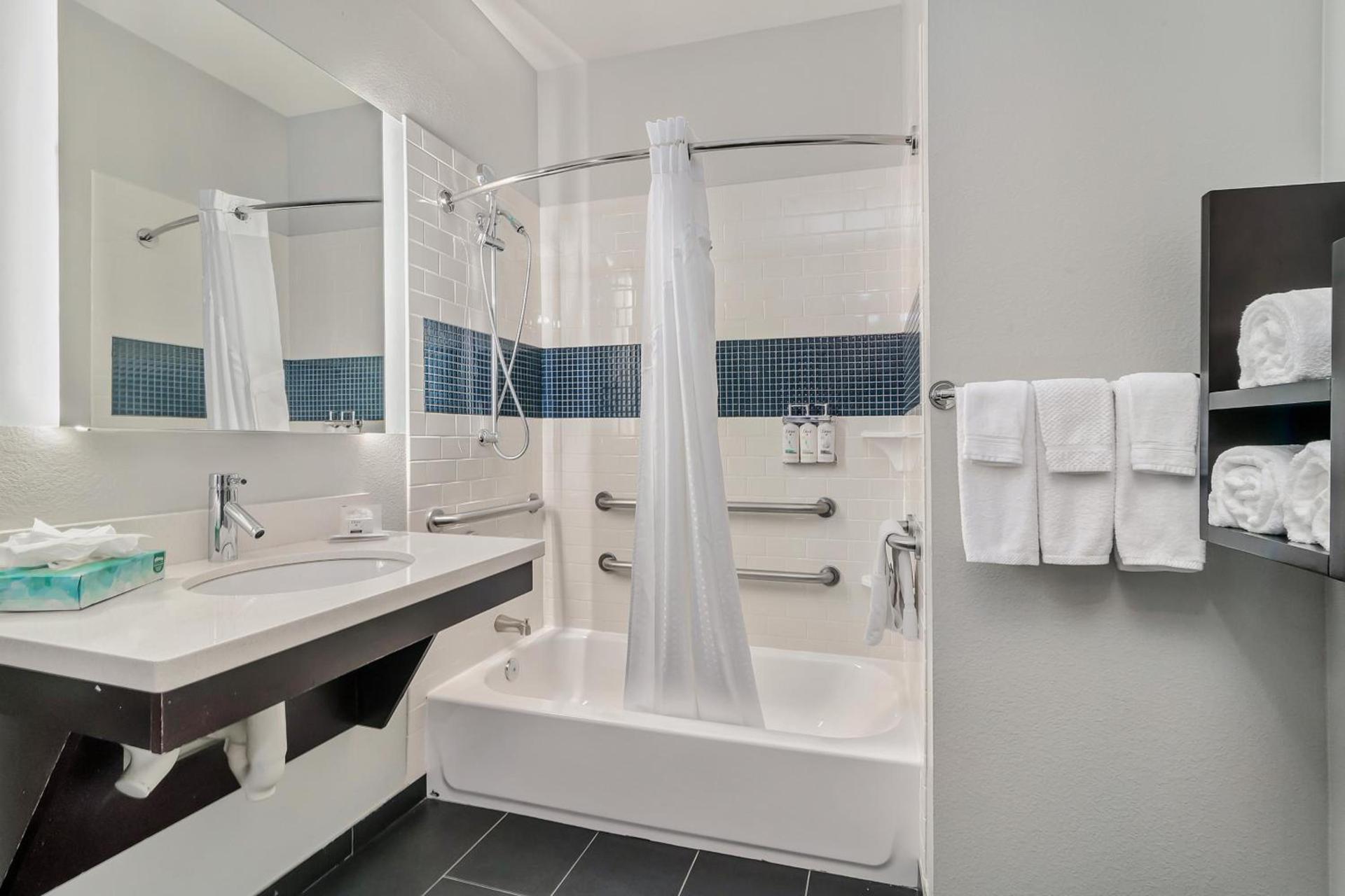 Staybridge Suites Tyler University Area by IHG photo 18