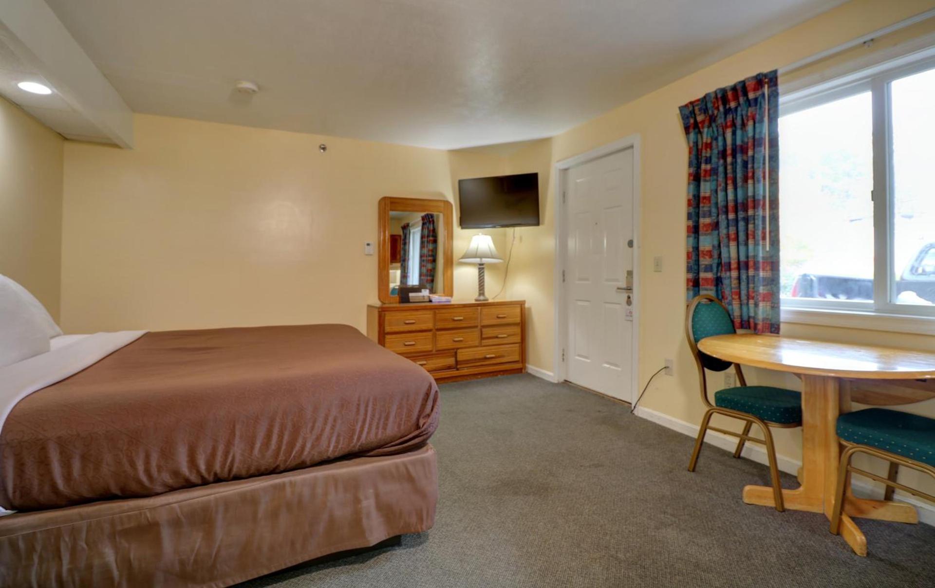 Brookside Inn & Cottages photo 55
