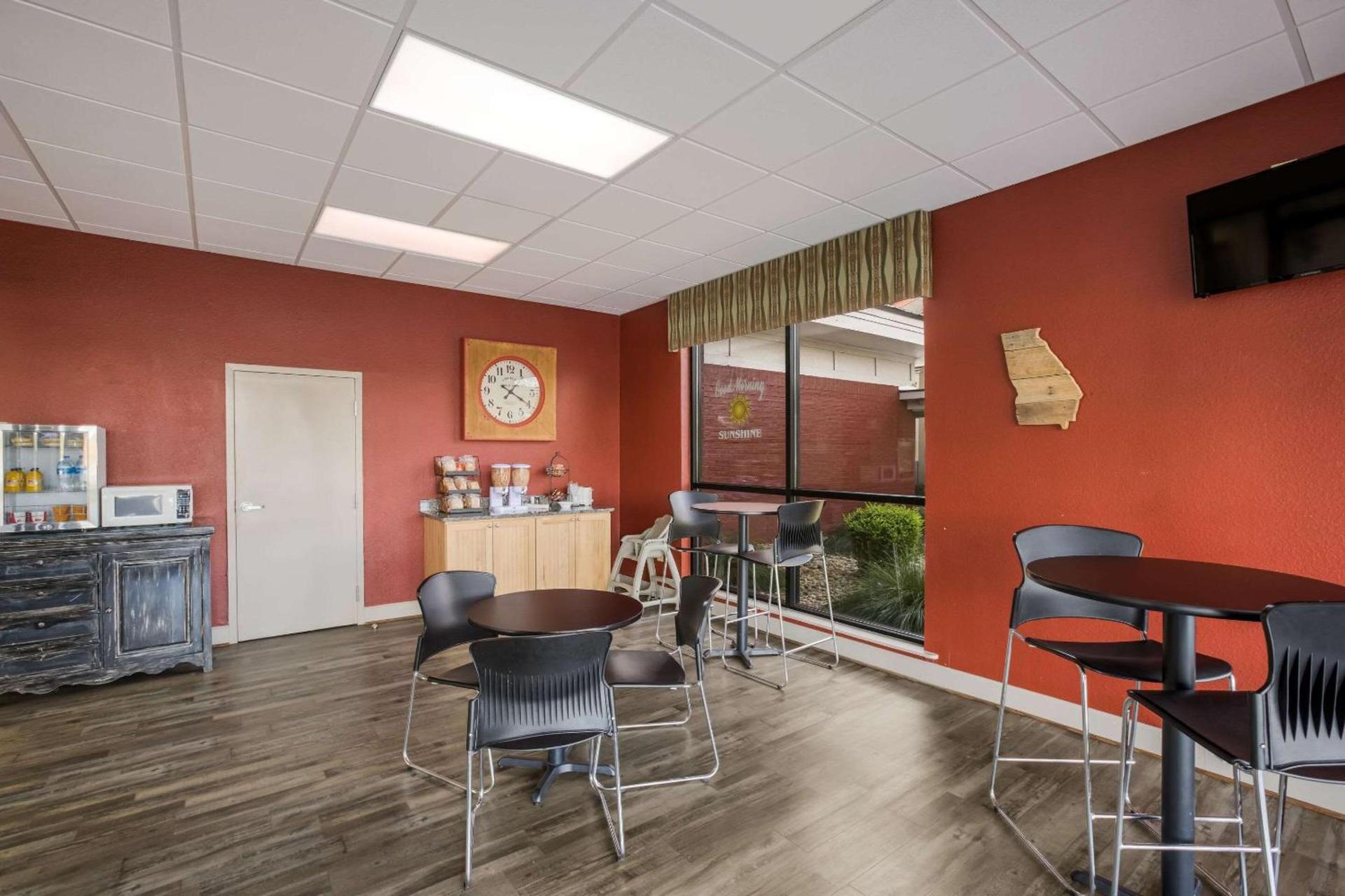 Econo Lodge Vidalia photo 6