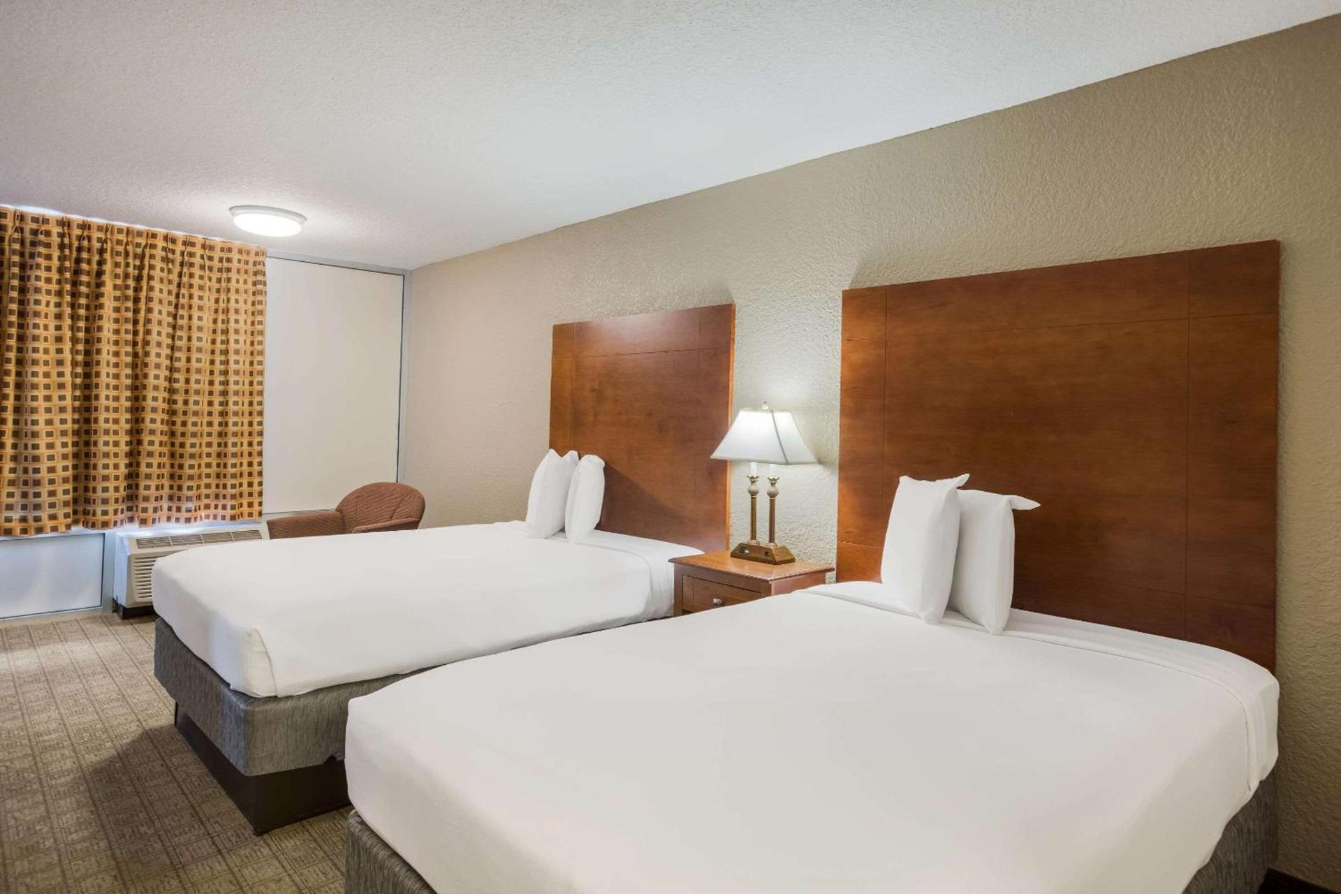 Econo Lodge Vidalia photo 17