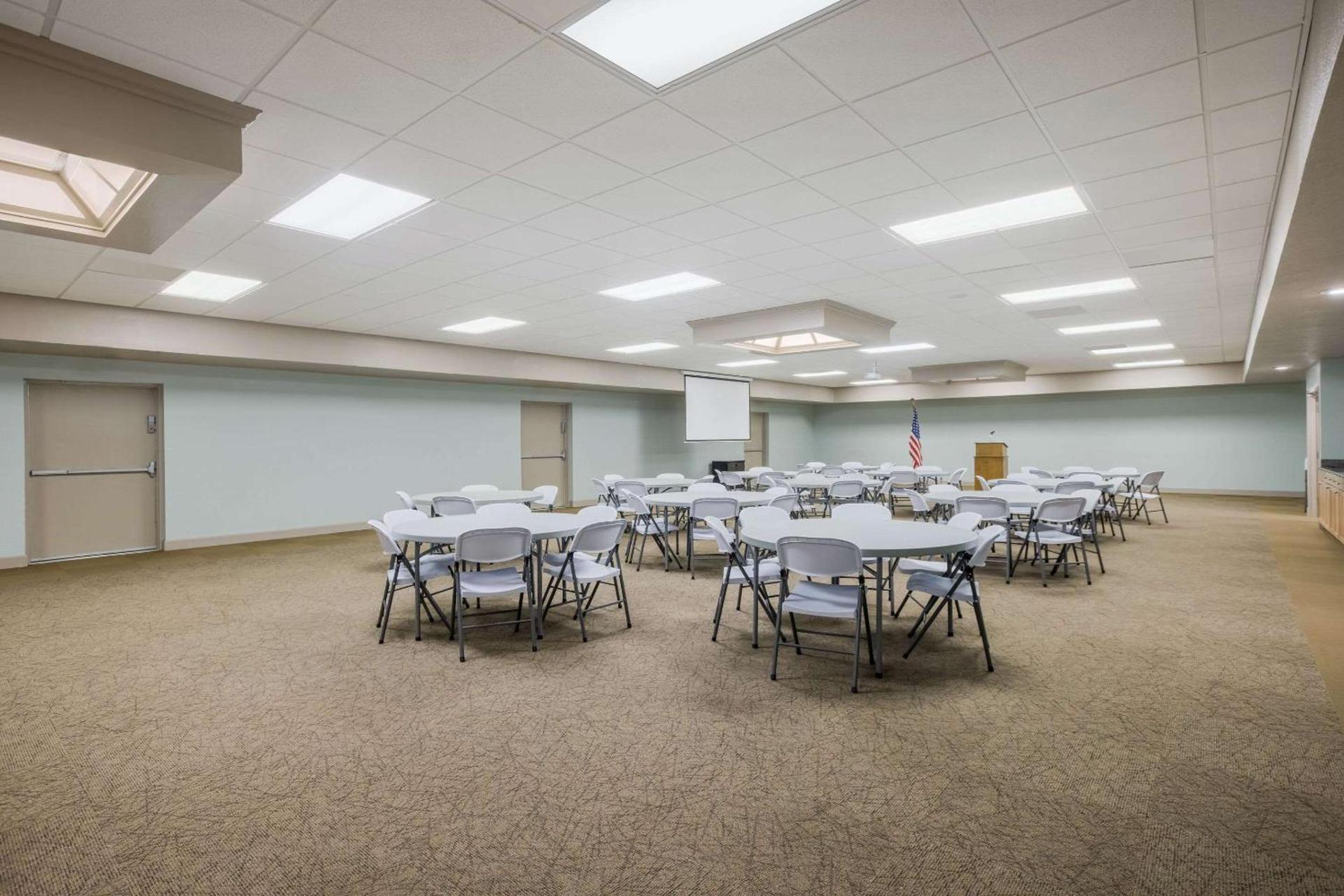 Econo Lodge Vidalia photo 33