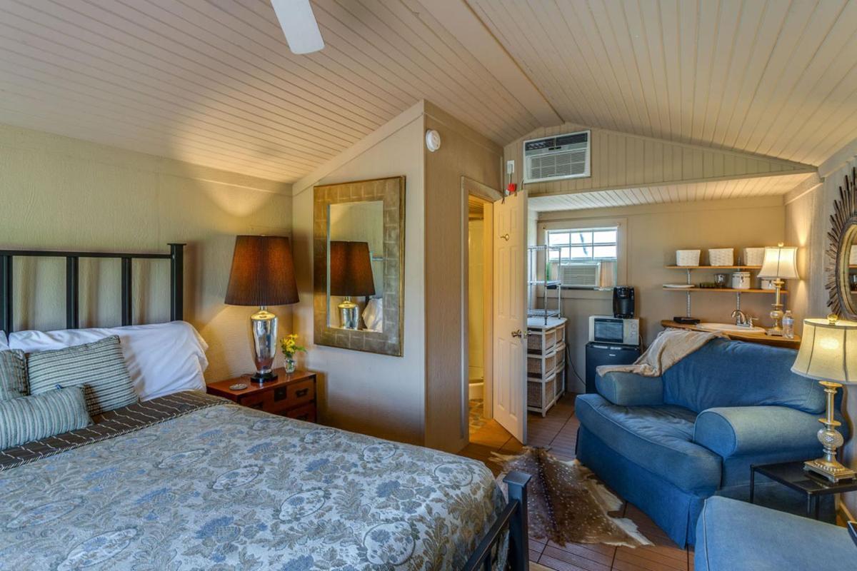 Four Winds Victorian Venue & Suites photo 9
