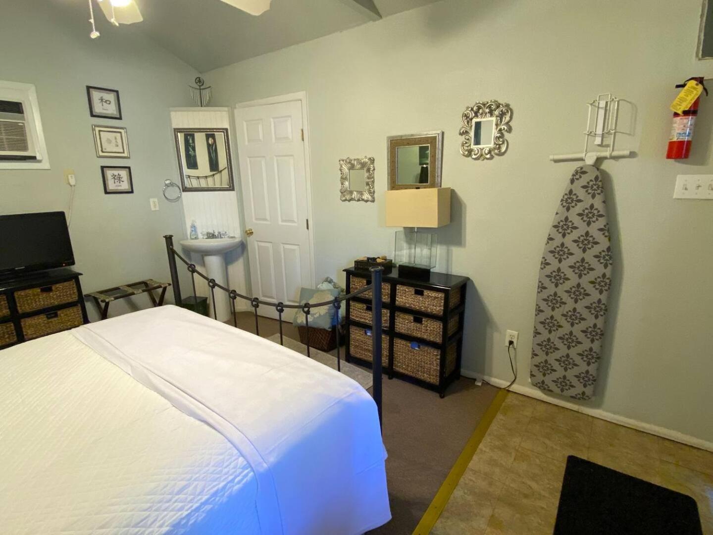 Four Winds Victorian Venue & Suites photo 3