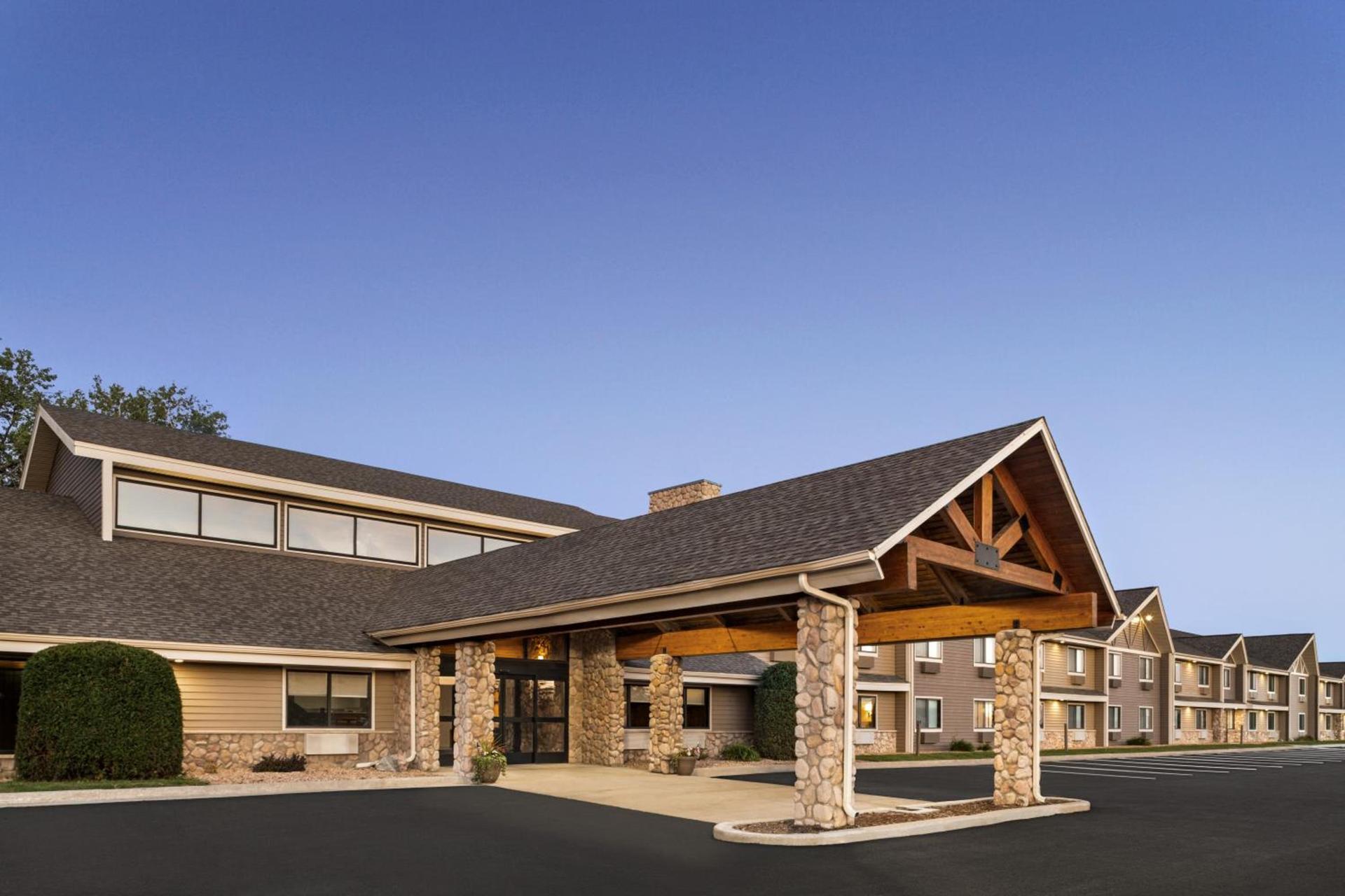AmericInn by Wyndham Baudette photo 55
