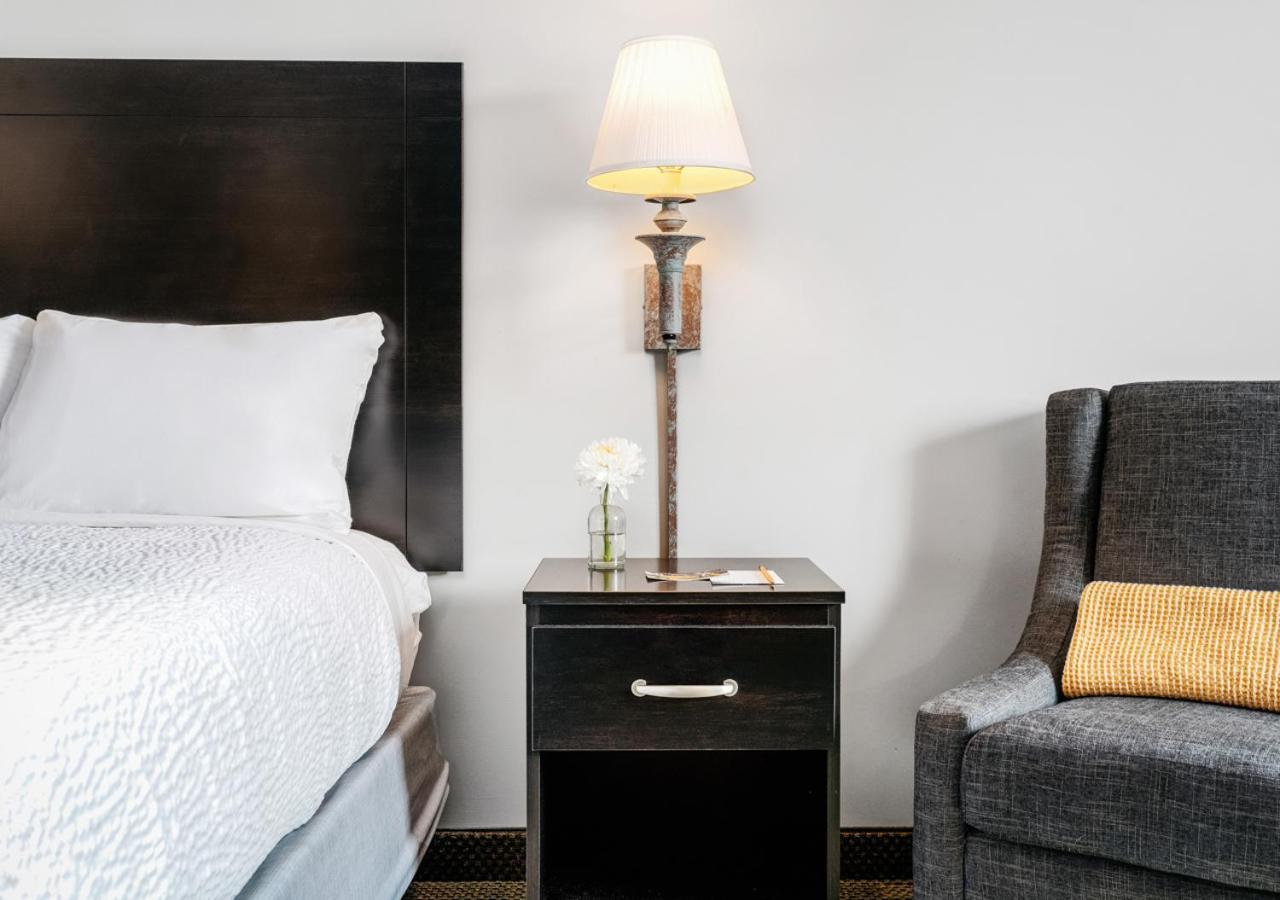 Hotel One75 photo 22