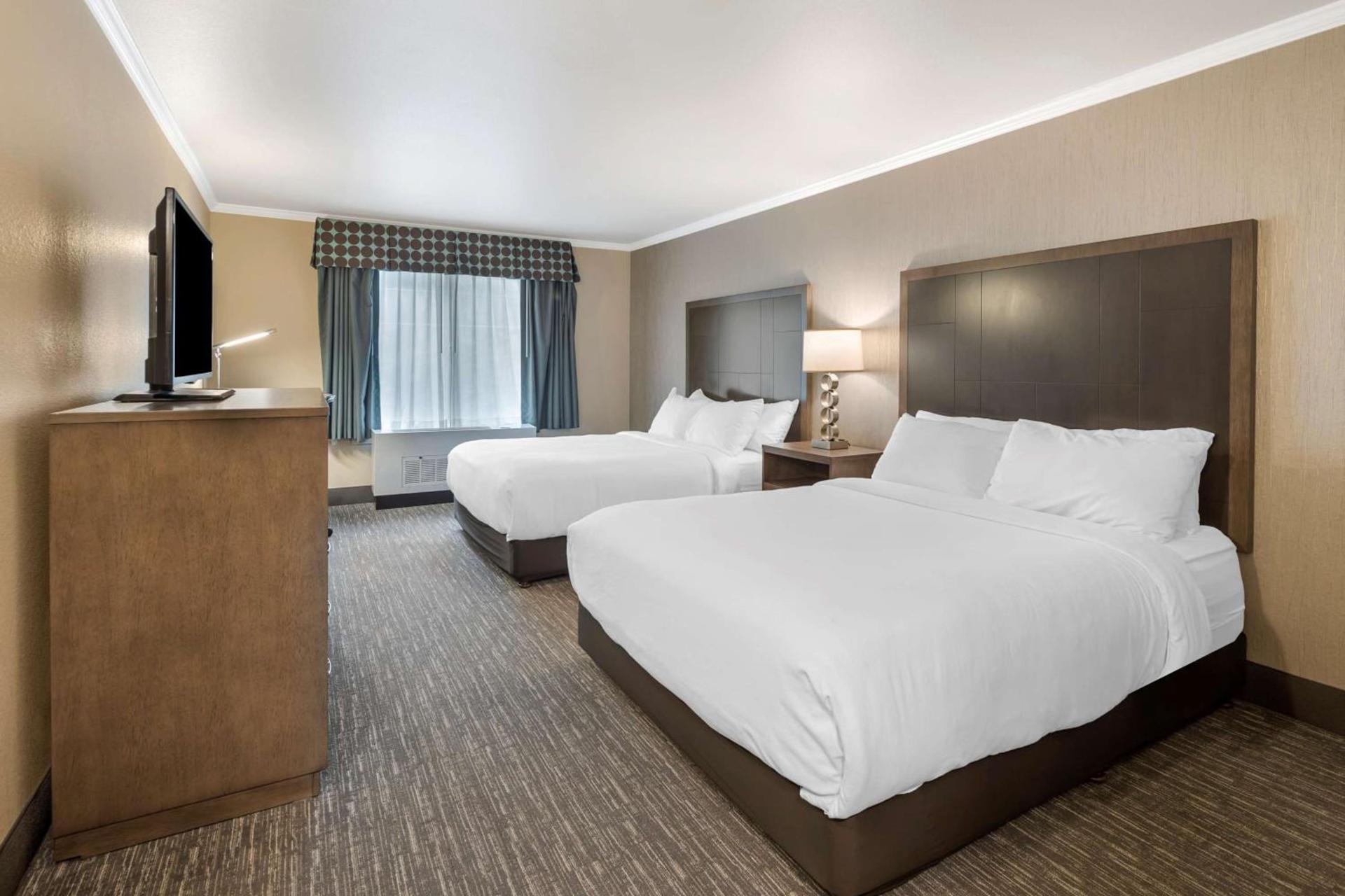 Best Western Plus Chena River Lodge photo 3